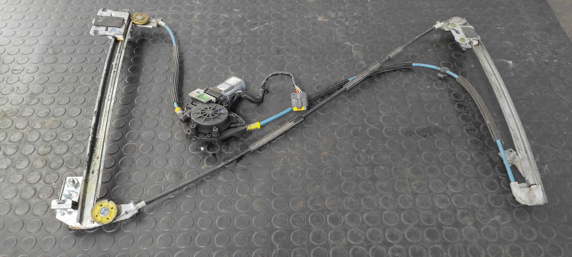 ELEVALUNAS DELANTERO DERECHO ALFA ROMEO GT (125) - vista 10