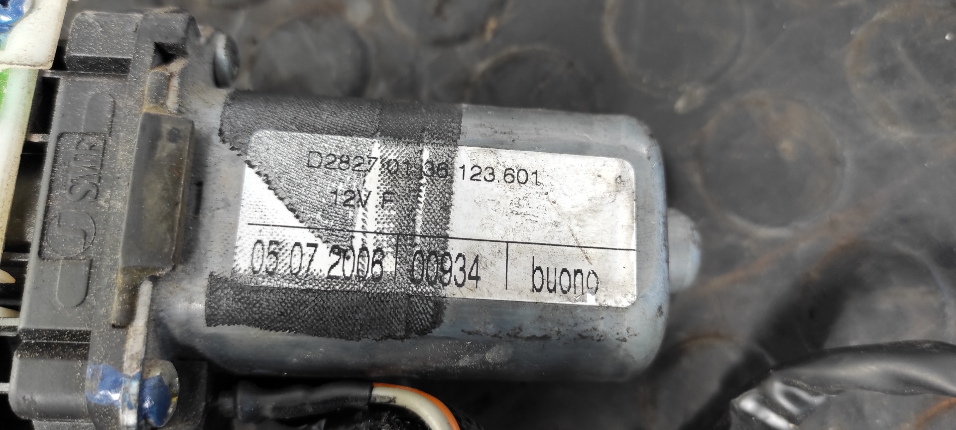 ELEVALUNAS DELANTERO DERECHO ALFA ROMEO GT (125) - vista 3