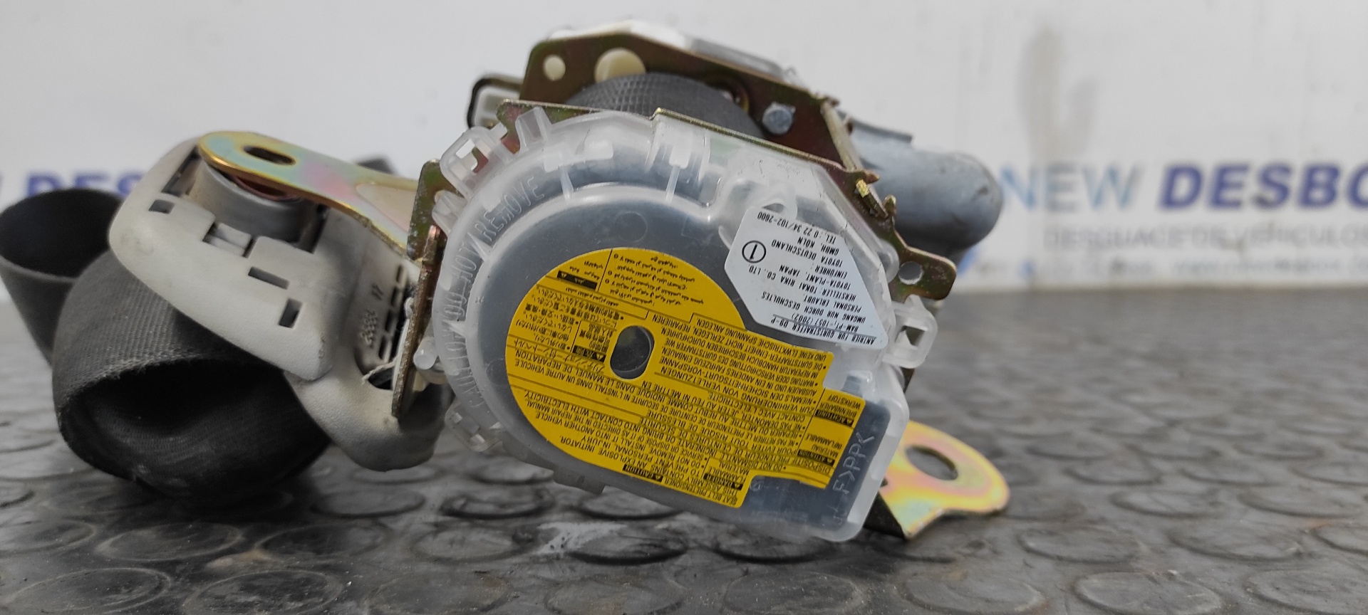 CINTURON DELANTERO DERECHO TOYOTA COROLLA VERSO (E12) - vista 10