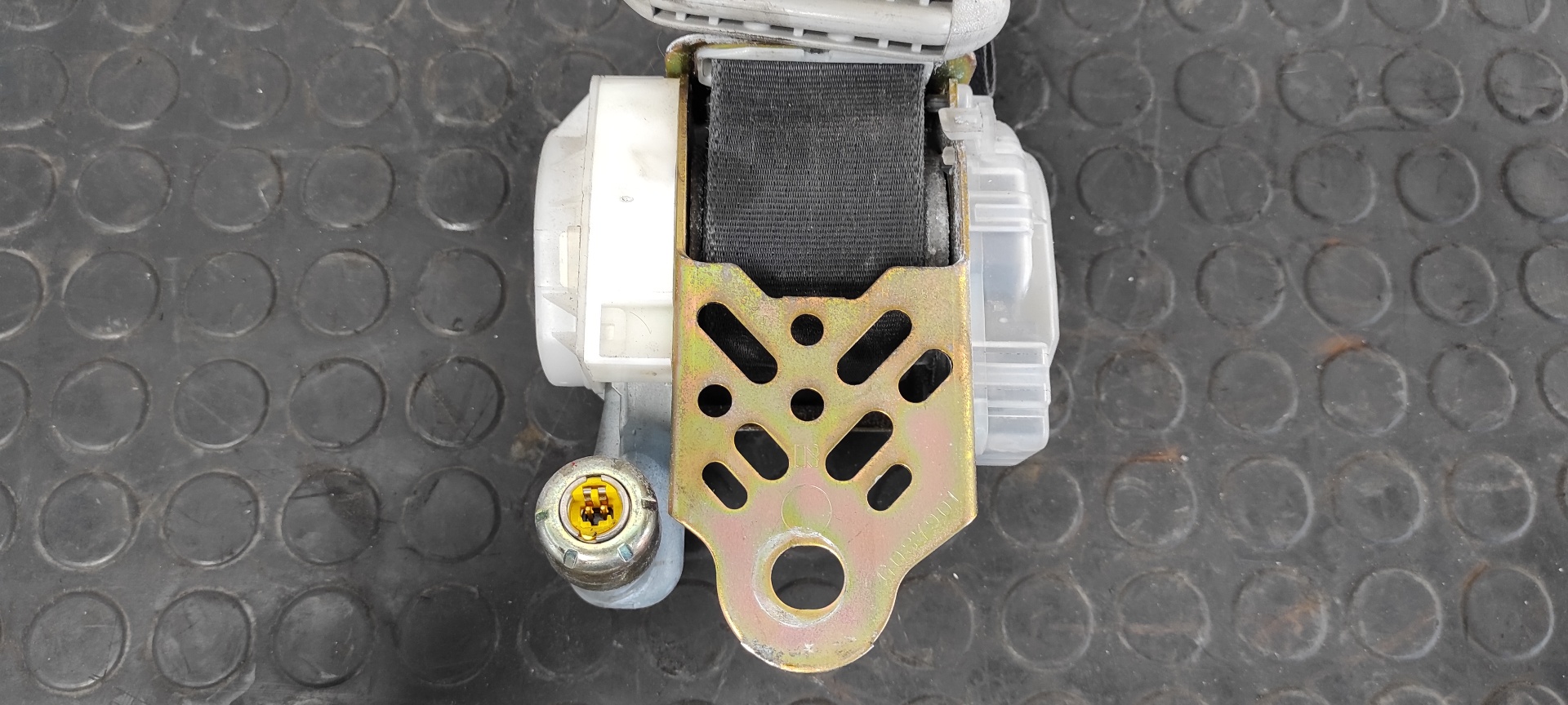 CINTURON DELANTERO DERECHO TOYOTA COROLLA VERSO (E12) - vista 3