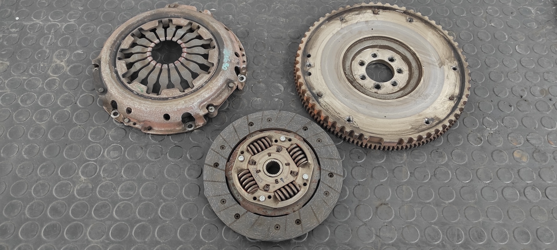 KIT EMBRAGUE RENAULT CLIO III