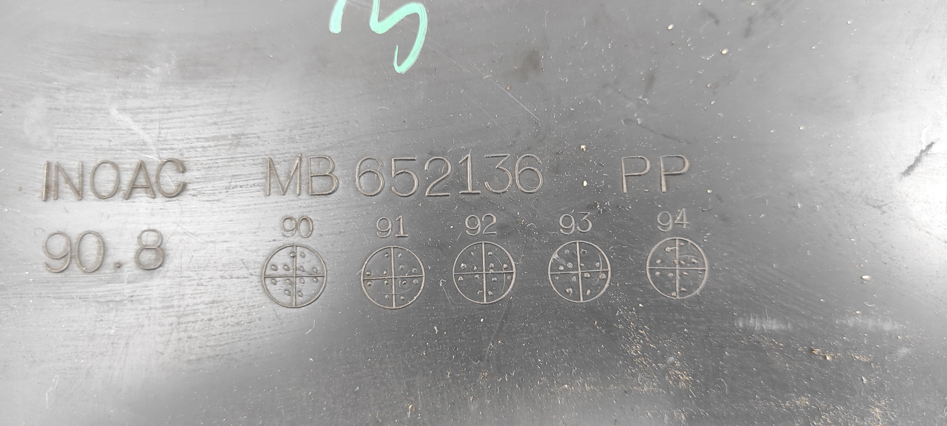 GUANTERA MITSUBISHI MONTERO (V20/V40) - vista 3