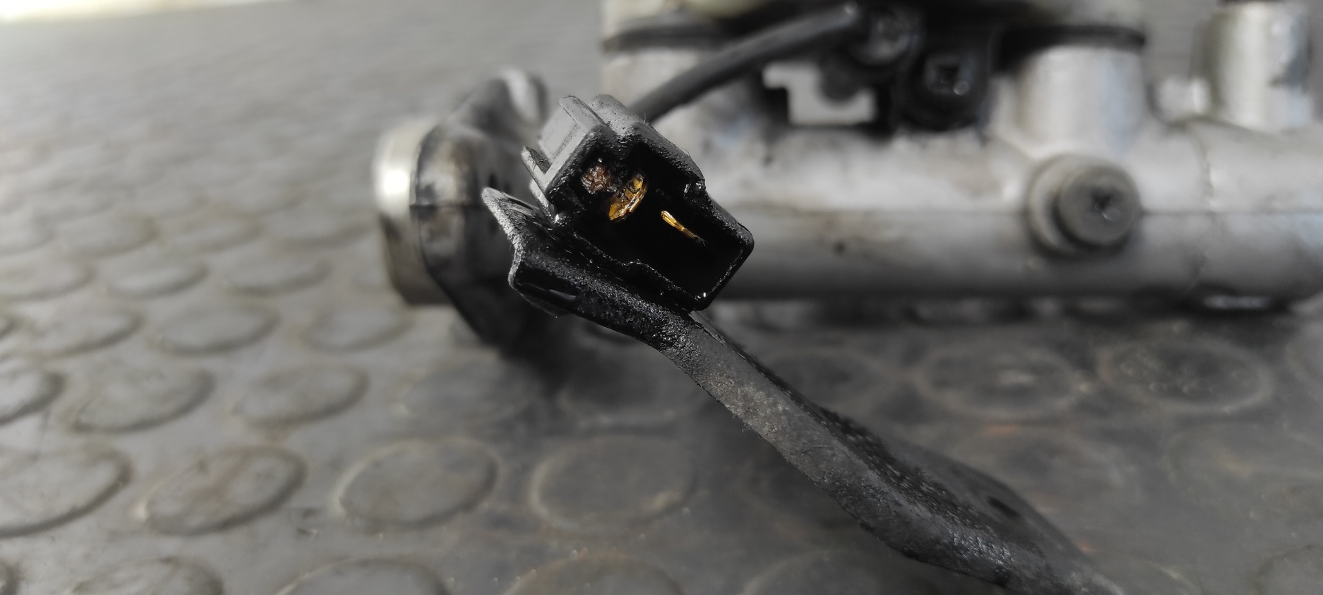 BOMBA FRENO MITSUBISHI MONTERO (V20/V40) - vista 2