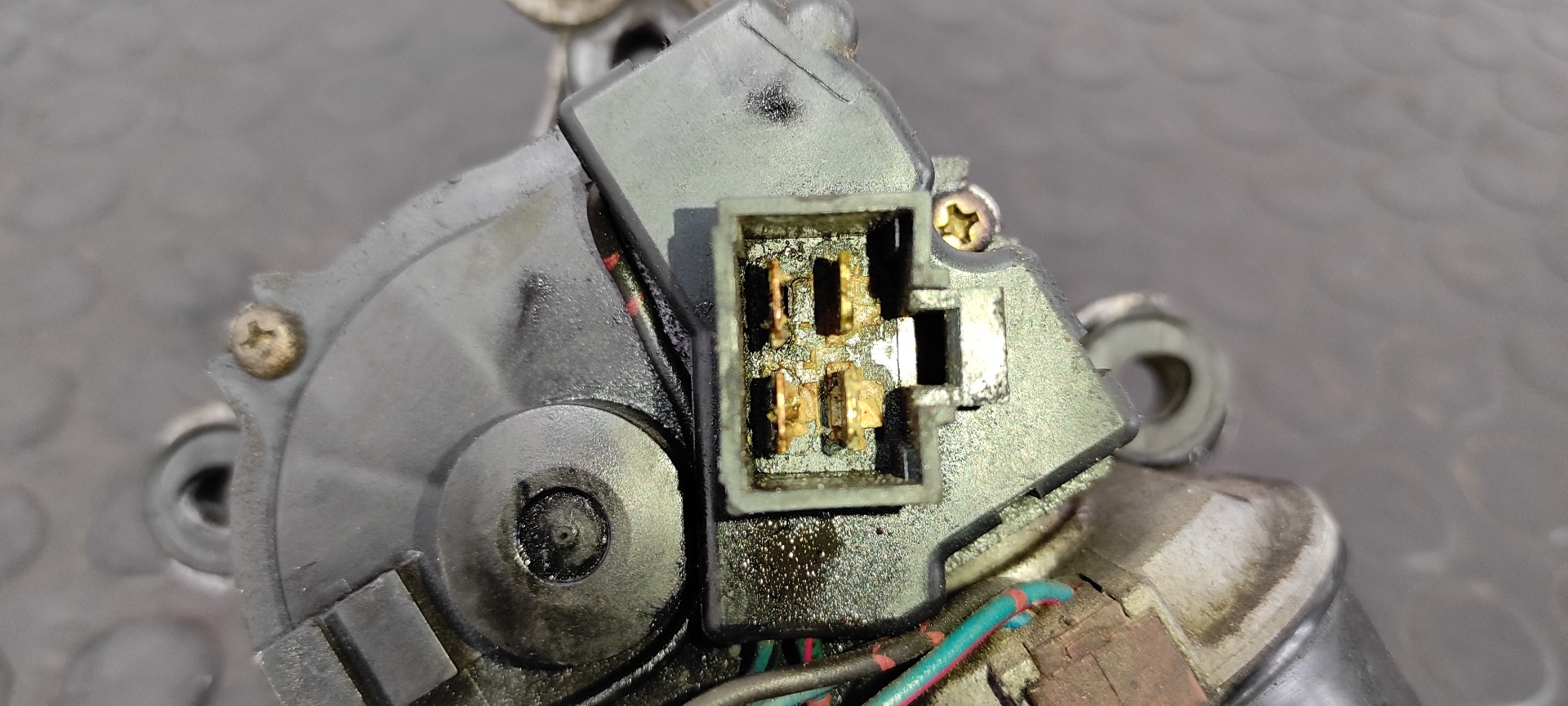 MOTOR LIMPIA DELANTERO MITSUBISHI MONTERO (V20/V40) - vista 7