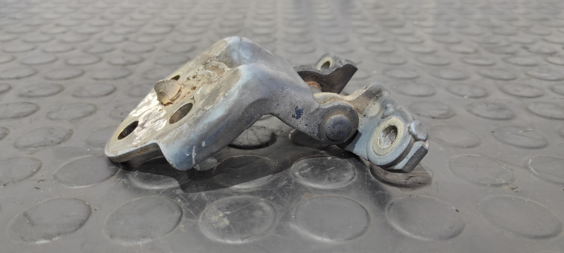 BISAGRAS PUERTA DELANTERA IZQUIERDA MITSUBISHI MONTERO (V20/V40) - vista 2