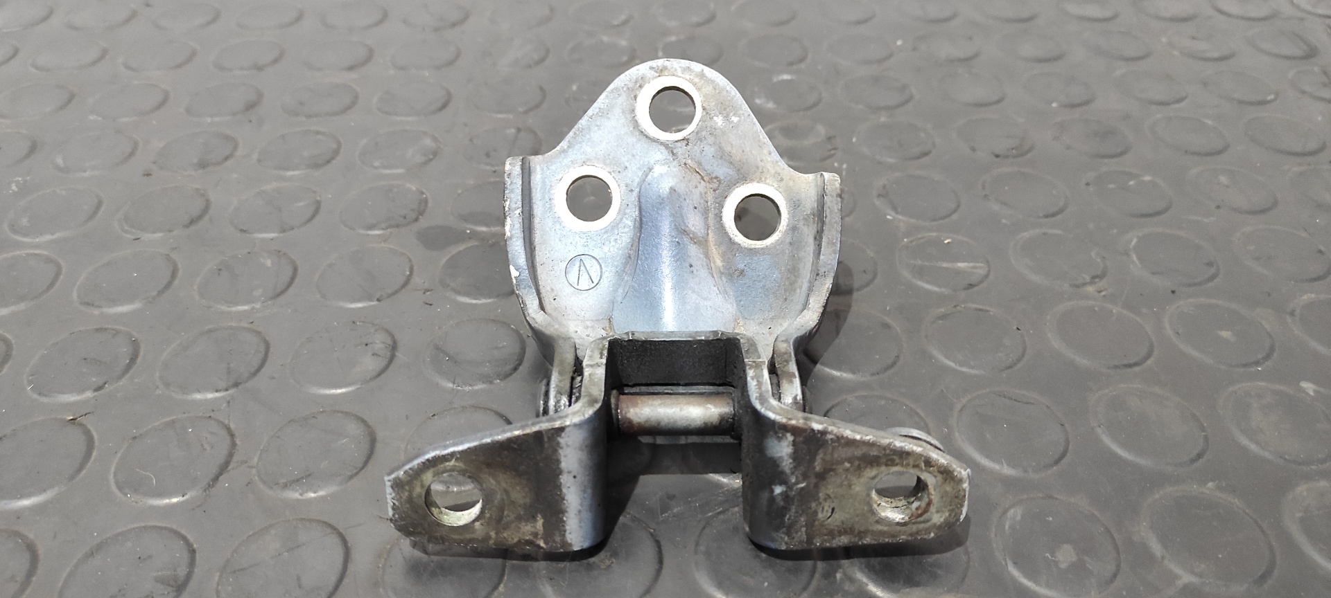 BISAGRAS PUERTA DELANTERA DERECHA MITSUBISHI MONTERO (V20/V40)