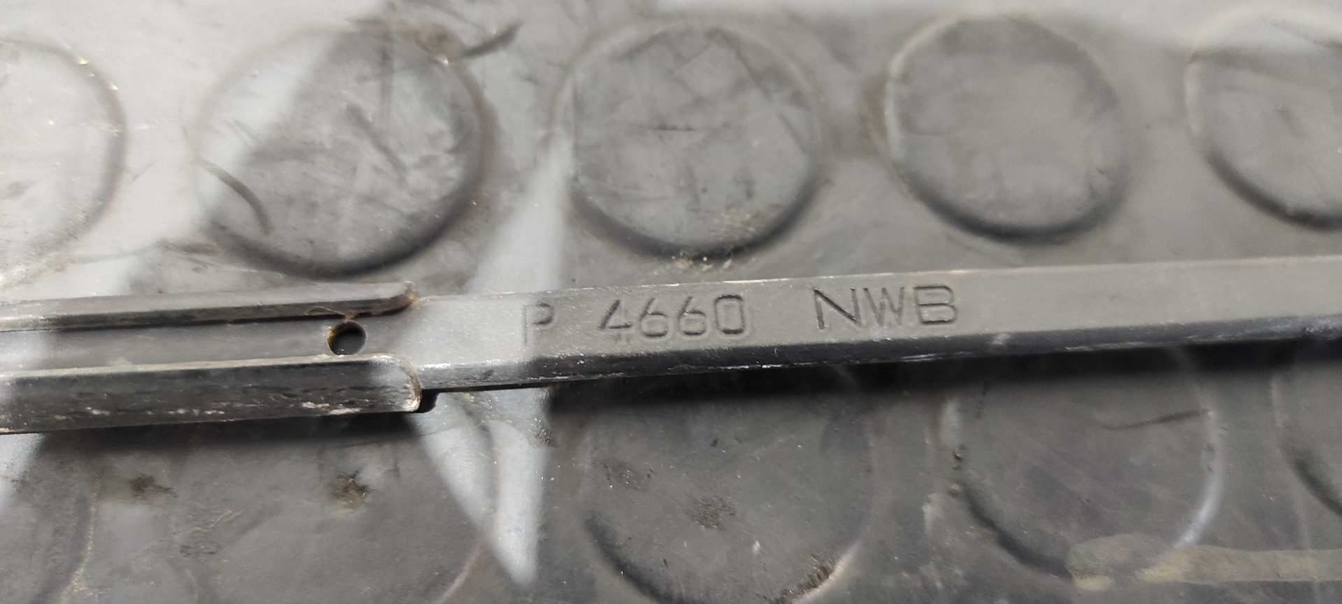 BRAZO LIMPIA TRASERO MITSUBISHI MONTERO (V20/V40) - vista 5