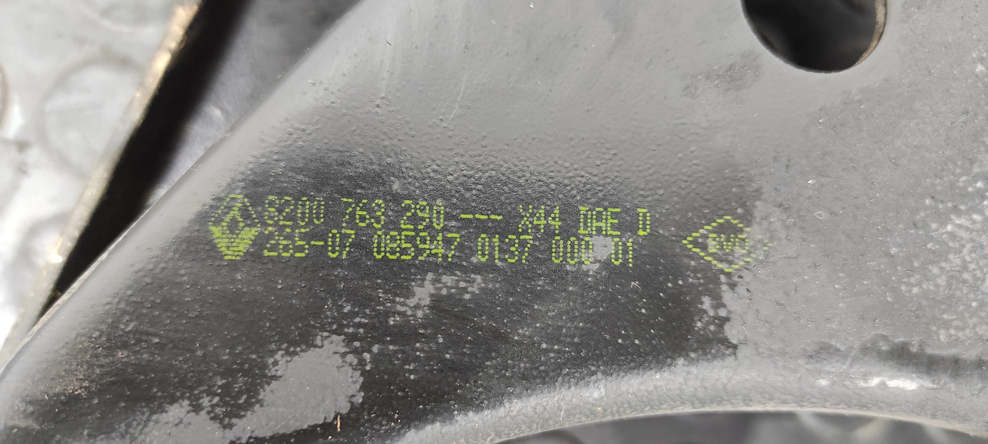 BRAZO DERECHO INFERIOR DELANTERO RENAULT TWINGO - vista 4