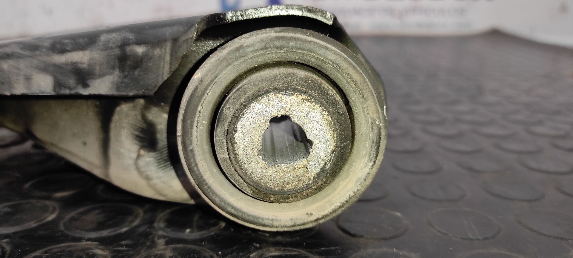 BRAZO IZQUIERDO INFERIOR DELANTERO RENAULT TWINGO - vista 5