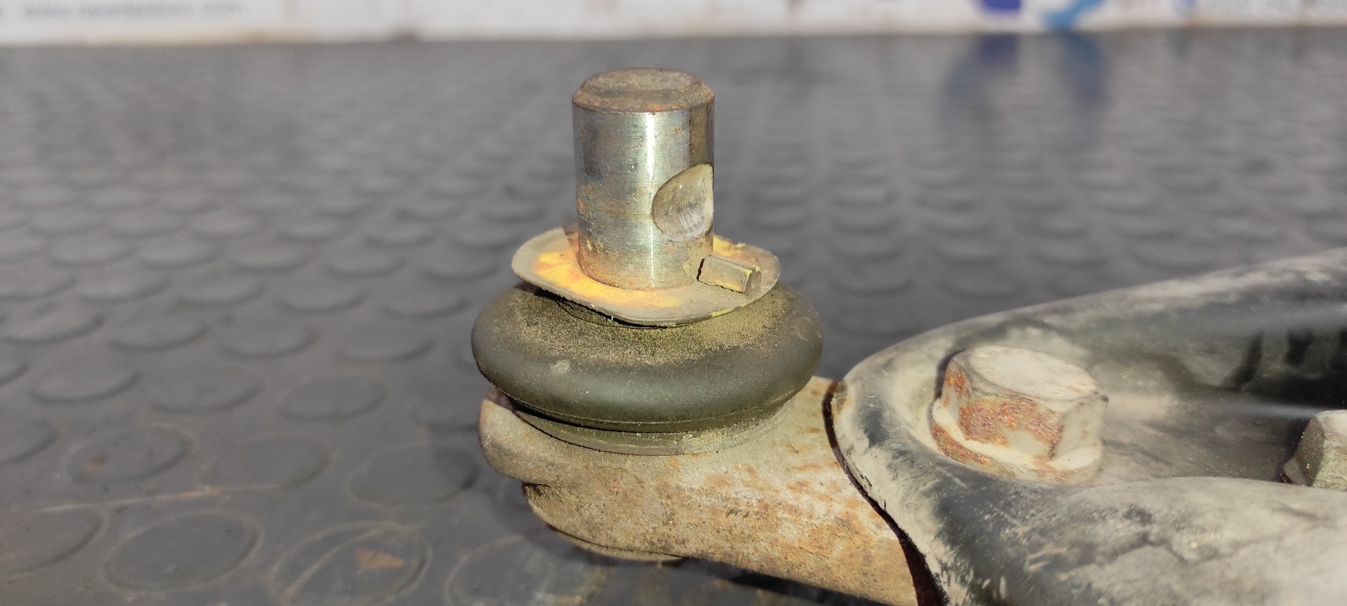 BRAZO IZQUIERDO INFERIOR DELANTERO RENAULT TWINGO - vista 7