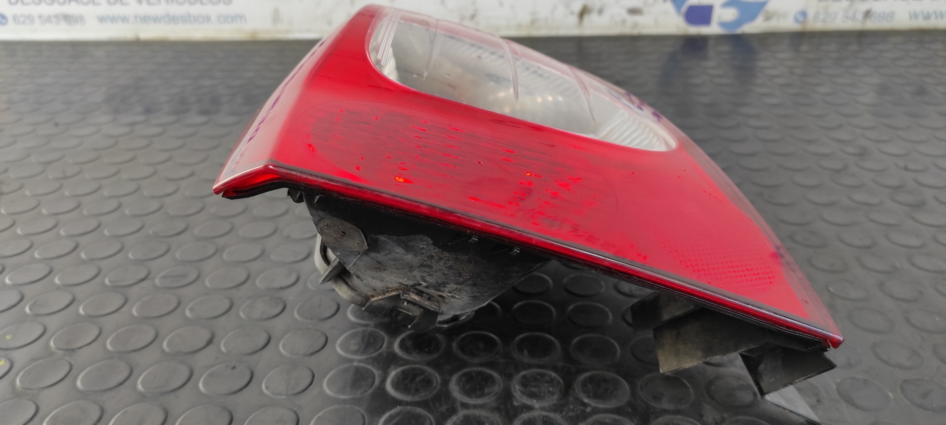 PILOTO TRASERO IZQUIERDO RENAULT TWINGO - vista 5