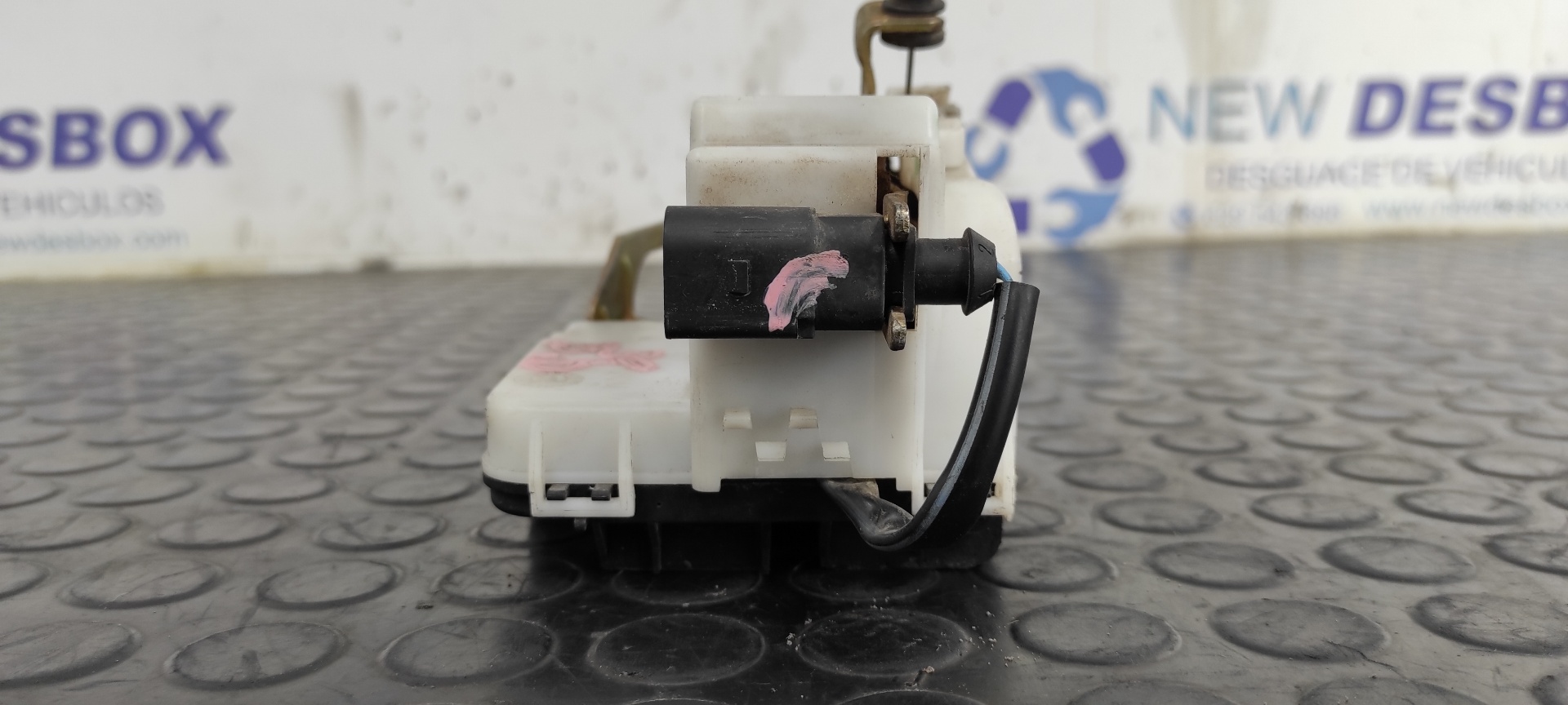 CERRADURA PUERTA DELANTERA DERECHA SEAT IBIZA (6K) - vista 2