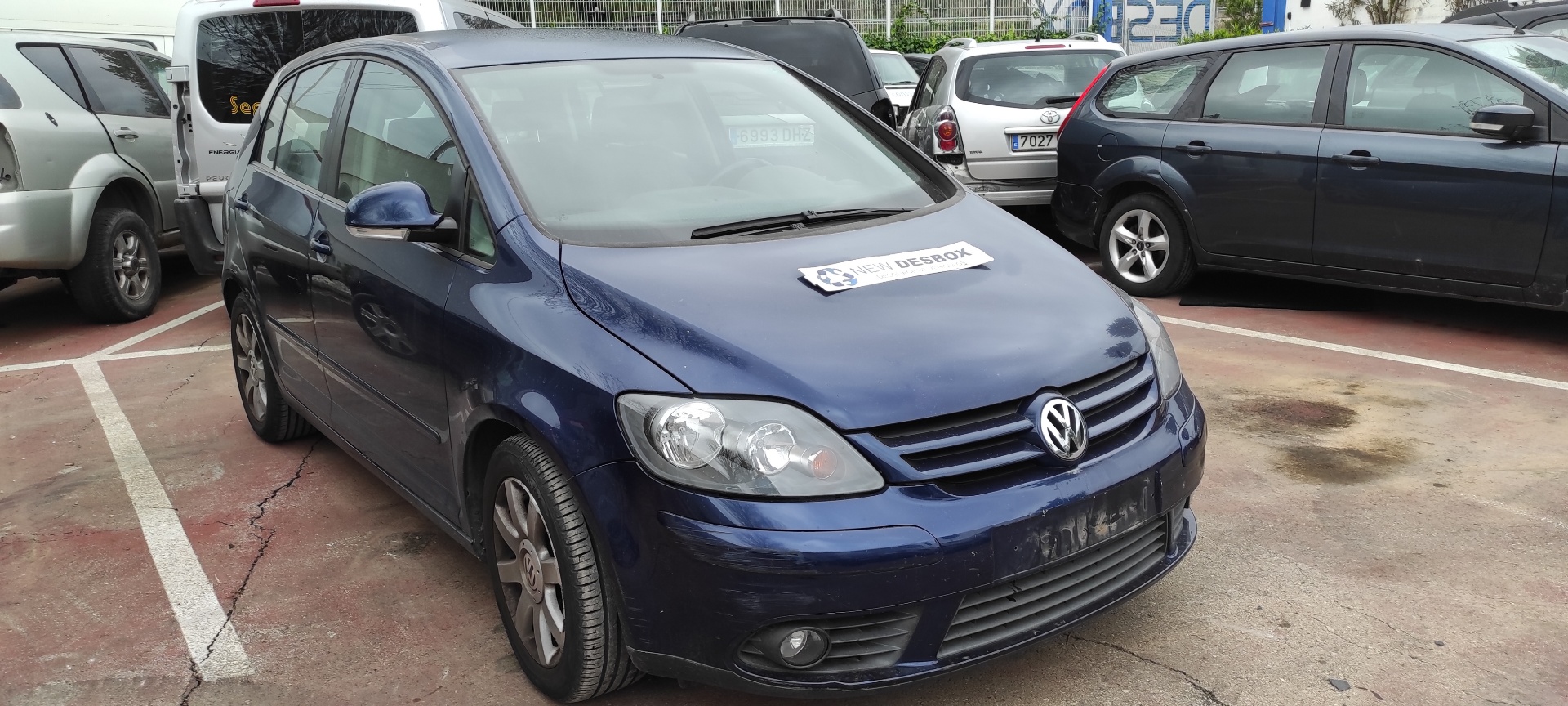 VOLKSWAGEN GOLF PLUS (521)