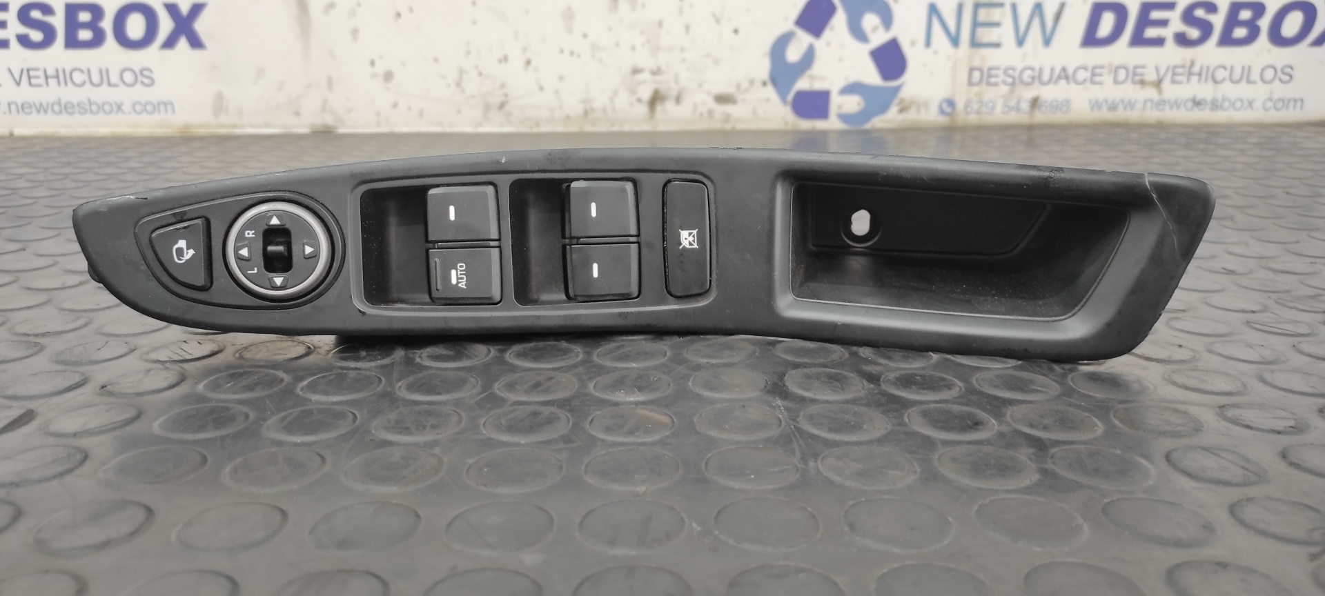 MANDO ELEVALUNAS DELANTERO IZQUIERDO HYUNDAI I20 ACTIVE