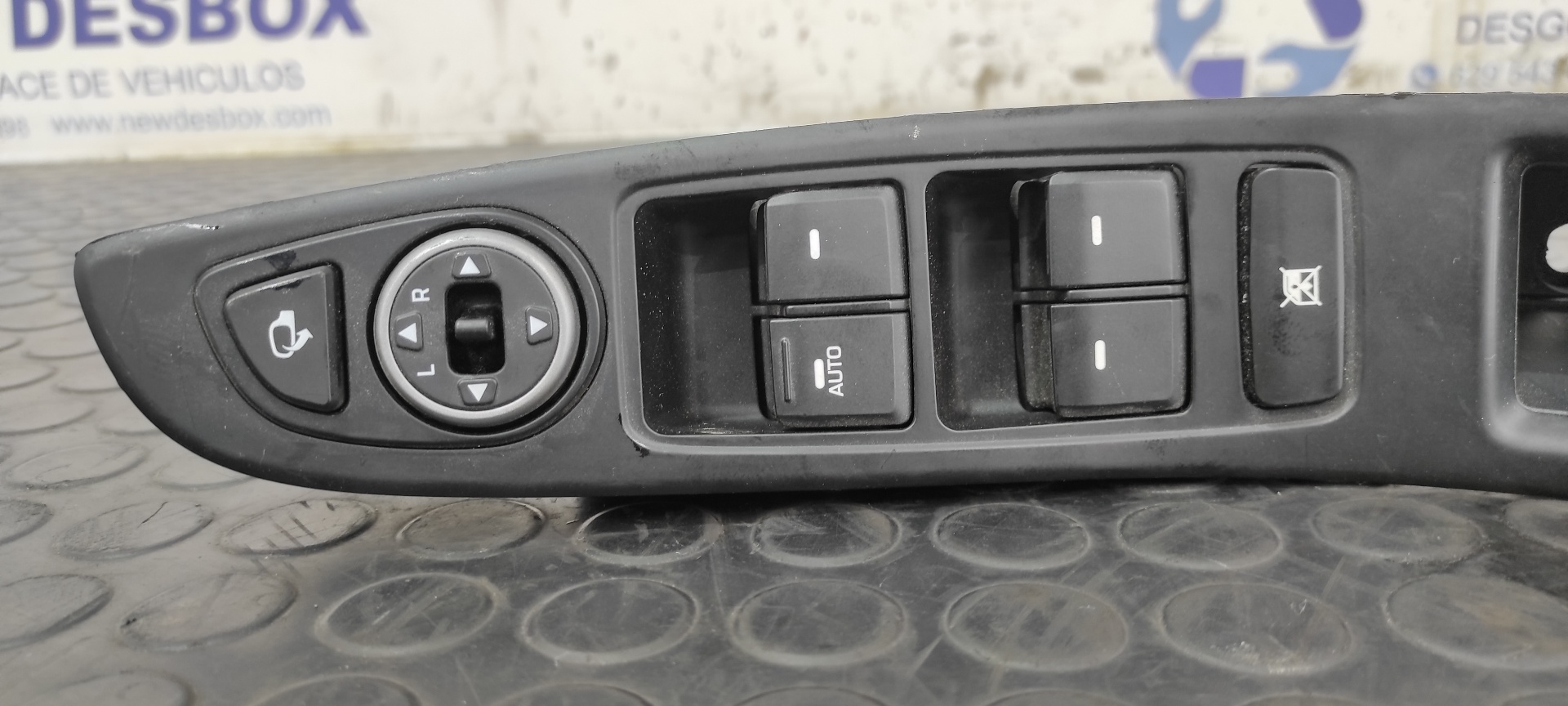 MANDO ELEVALUNAS DELANTERO IZQUIERDO HYUNDAI I20 ACTIVE - vista 2