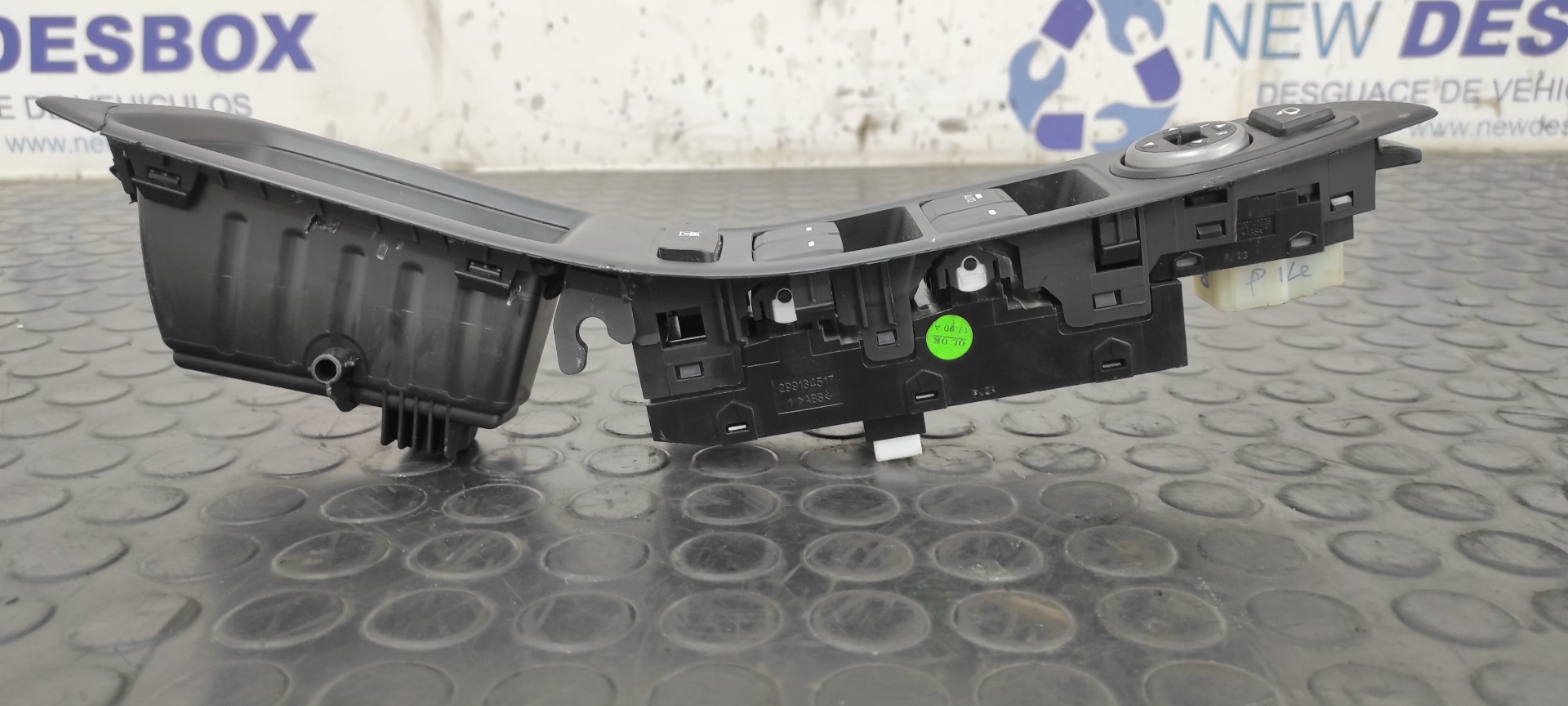 MANDO ELEVALUNAS DELANTERO IZQUIERDO HYUNDAI I20 ACTIVE - vista 7