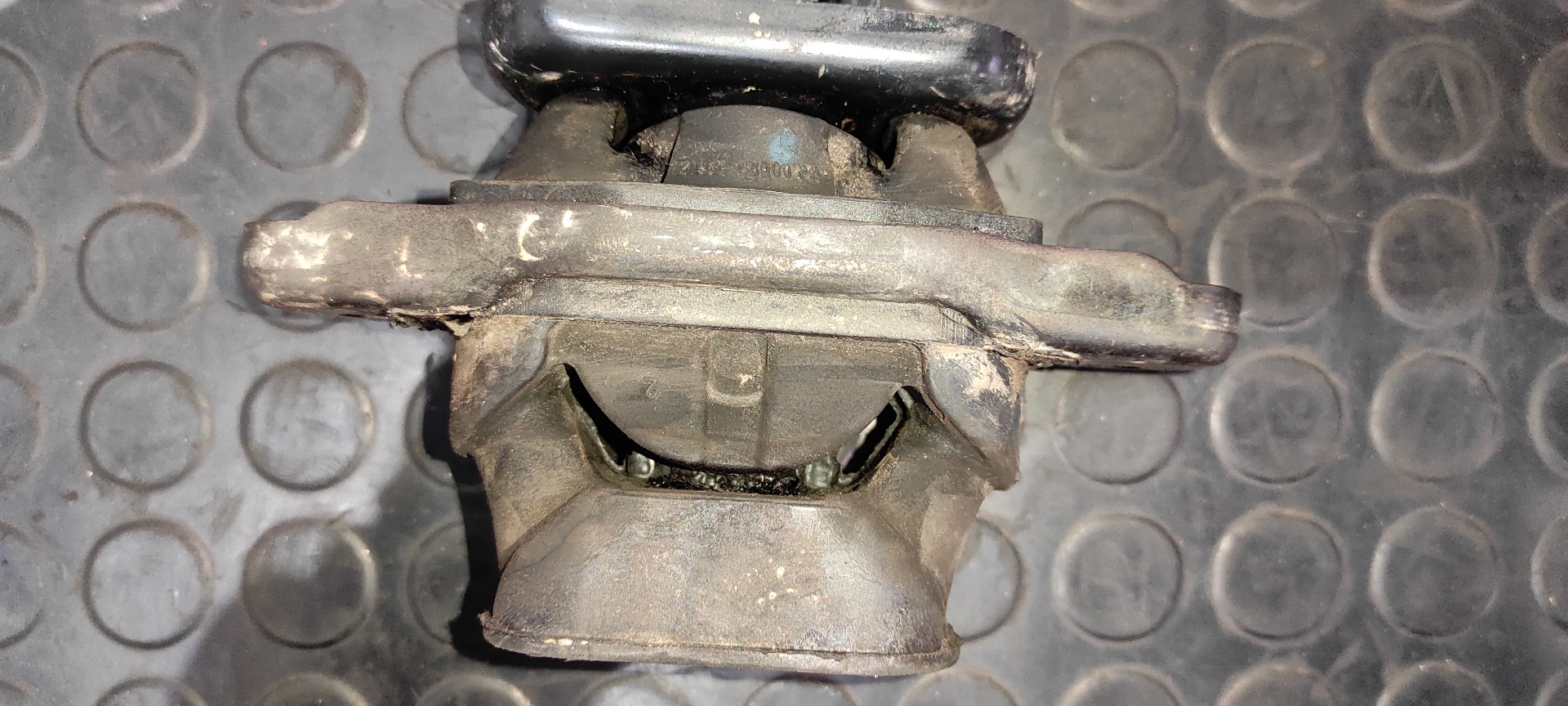 SOPORTE MOTOR HYUNDAI I20 ACTIVE - vista 7