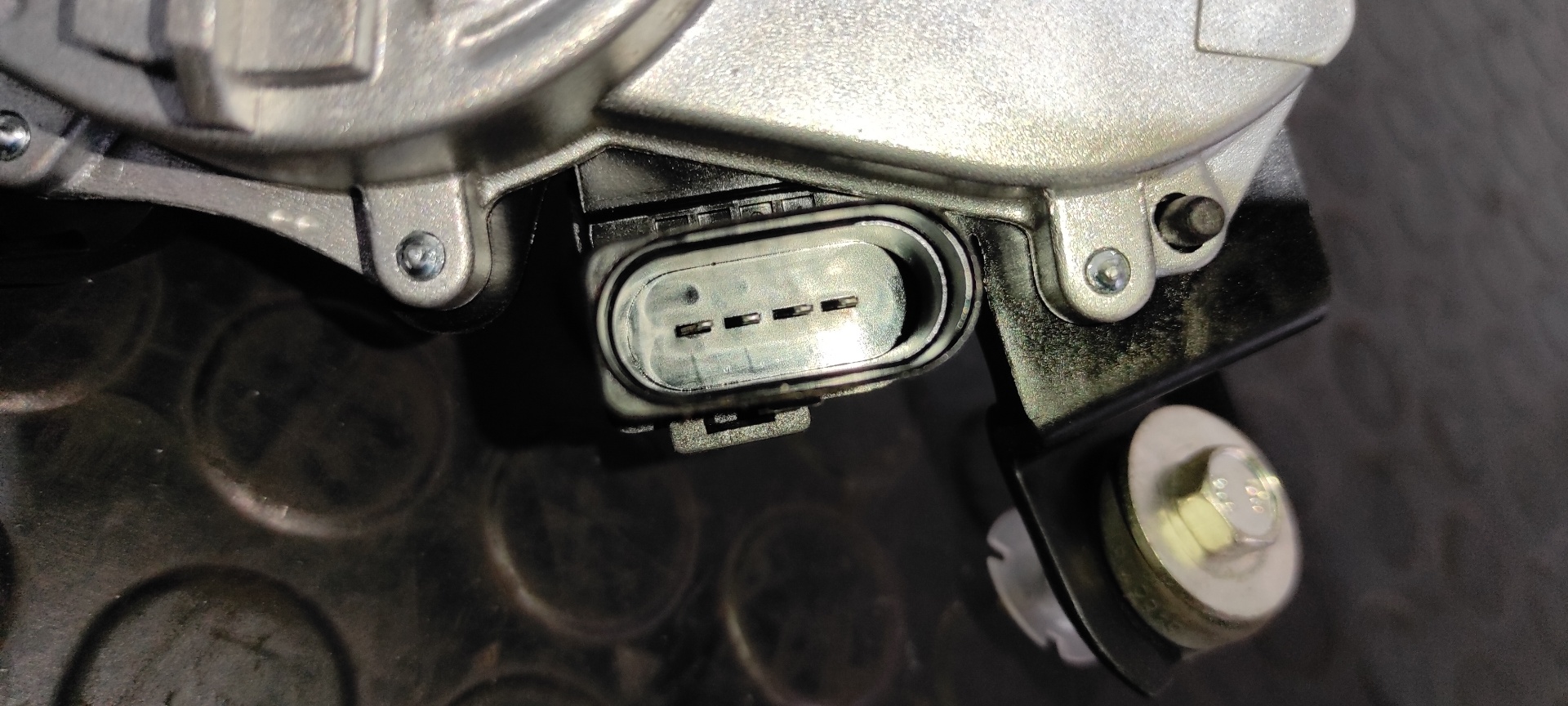 MOTOR LIMPIA TRASERO HYUNDAI I20 ACTIVE - vista 9