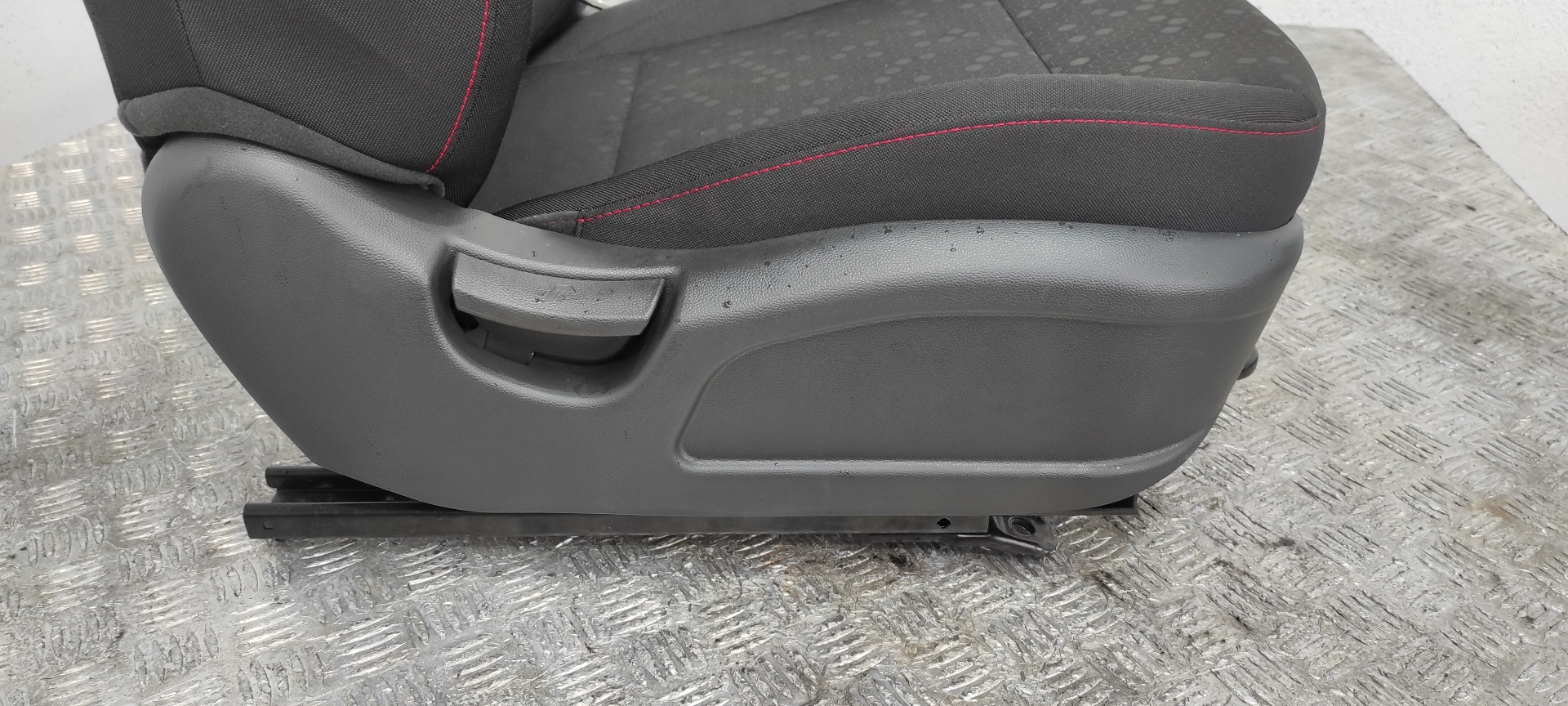 ASIENTO DELANTERO DERECHO HYUNDAI I20 ACTIVE - vista 19