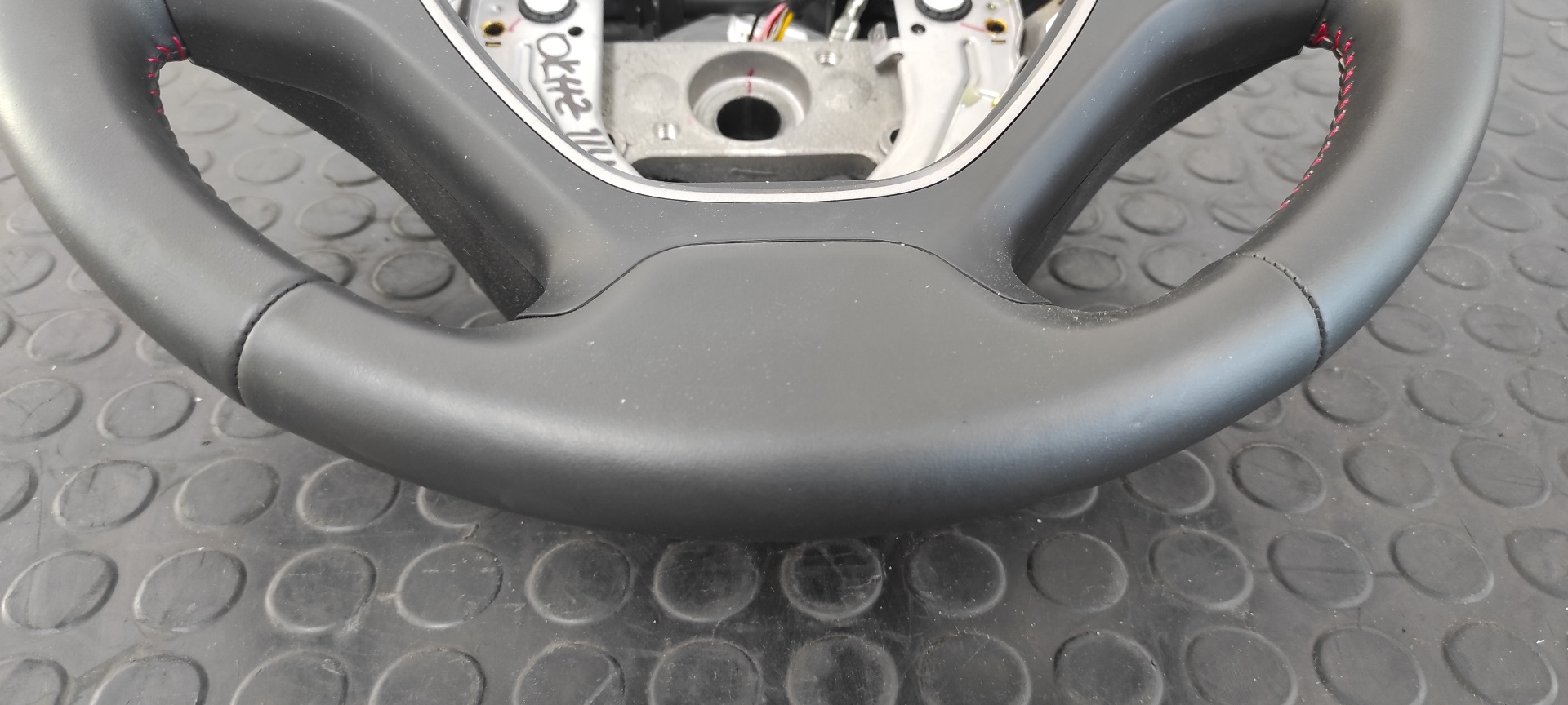 VOLANTE HYUNDAI I20 ACTIVE - vista 17