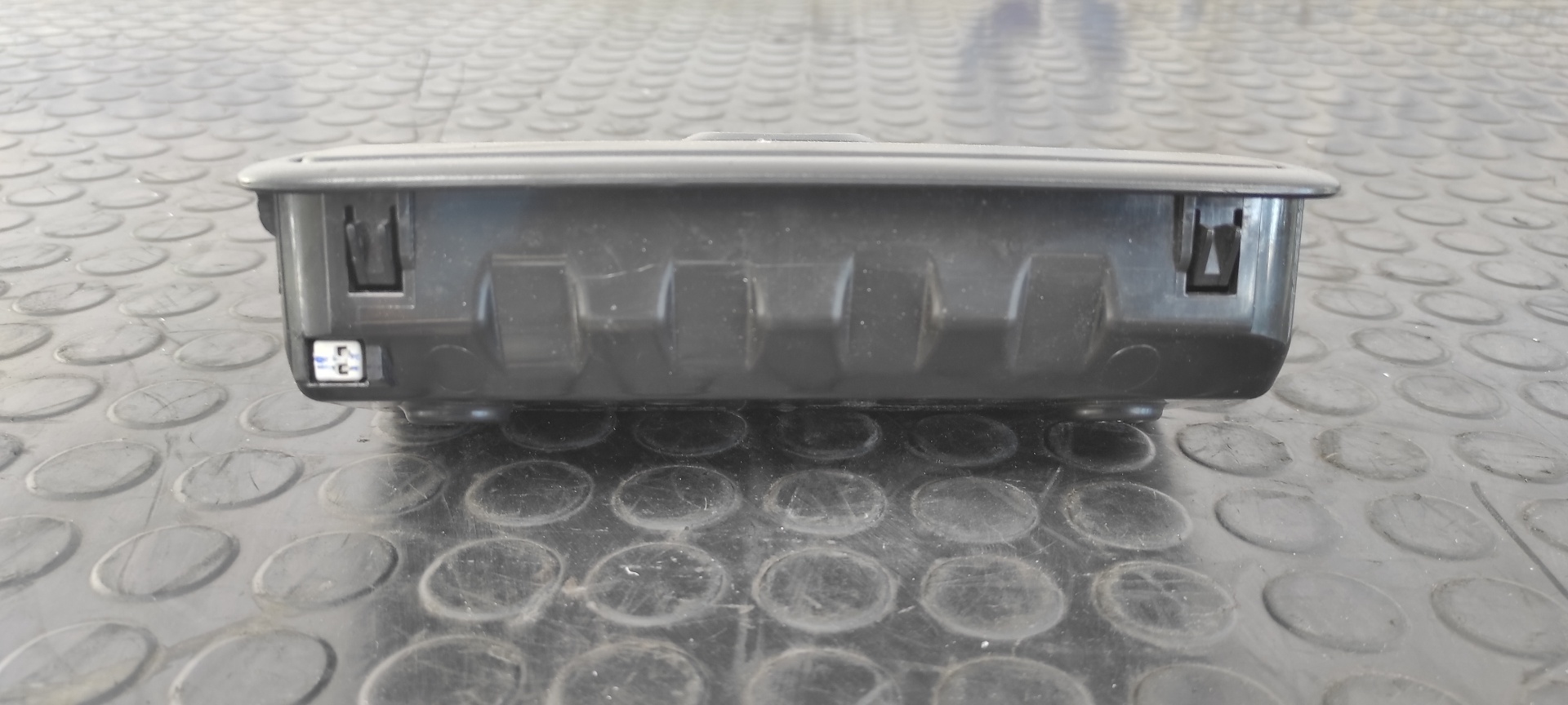 LUZ INTERIOR HYUNDAI I20 ACTIVE - vista 2