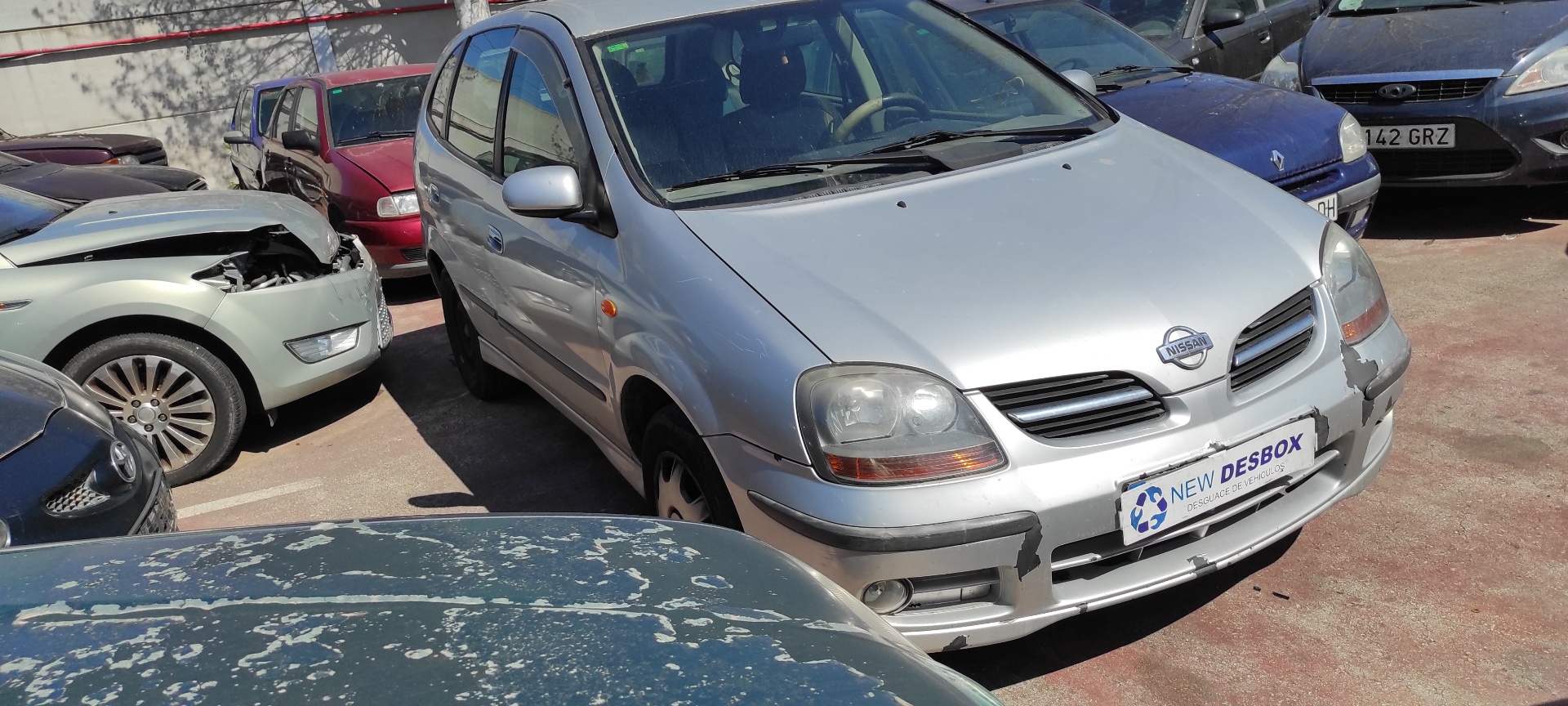 NISSAN ALMERA TINO (V10M)