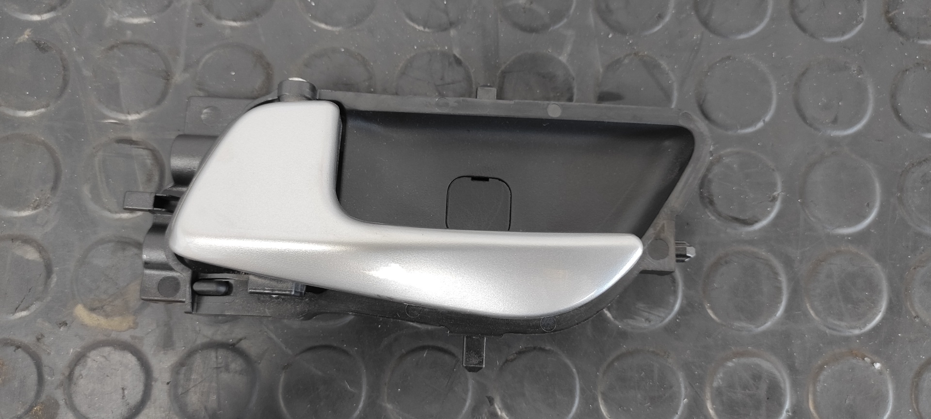 MANETA INTERIOR DELANTERA IZQUIERDA HYUNDAI I20 ACTIVE