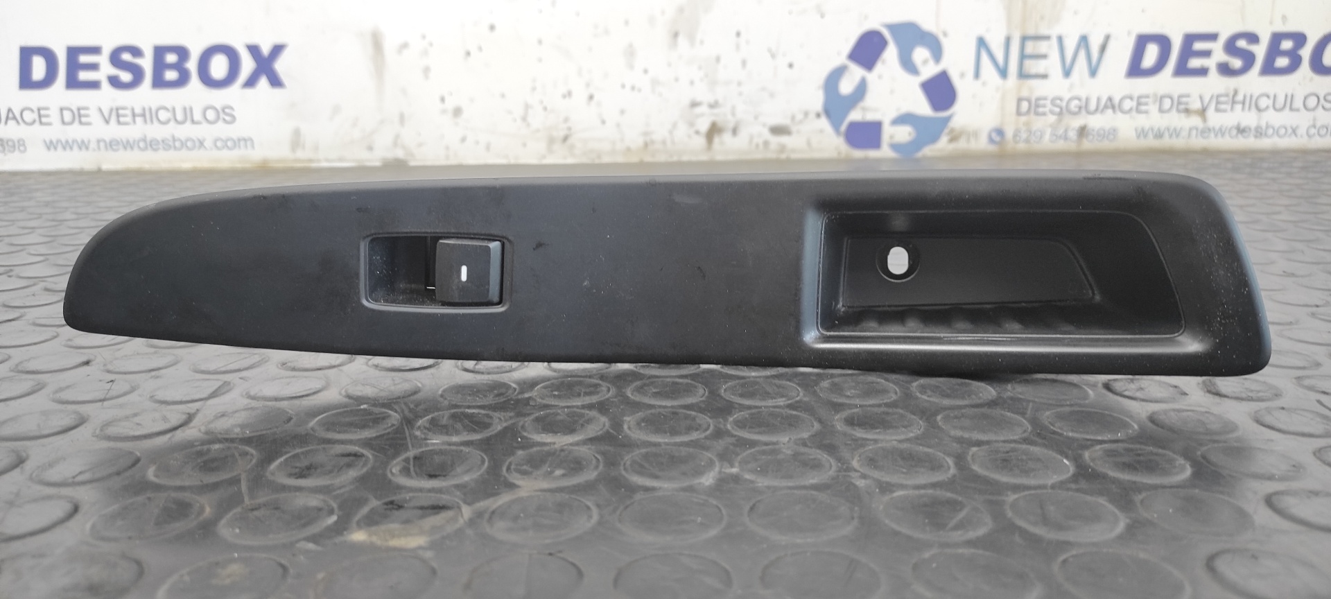 MANDO ELEVALUNAS DELANTERO DERECHO HYUNDAI I20 ACTIVE