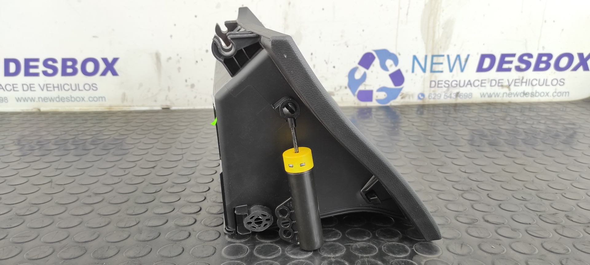 GUANTERA HYUNDAI I20 ACTIVE - vista 2