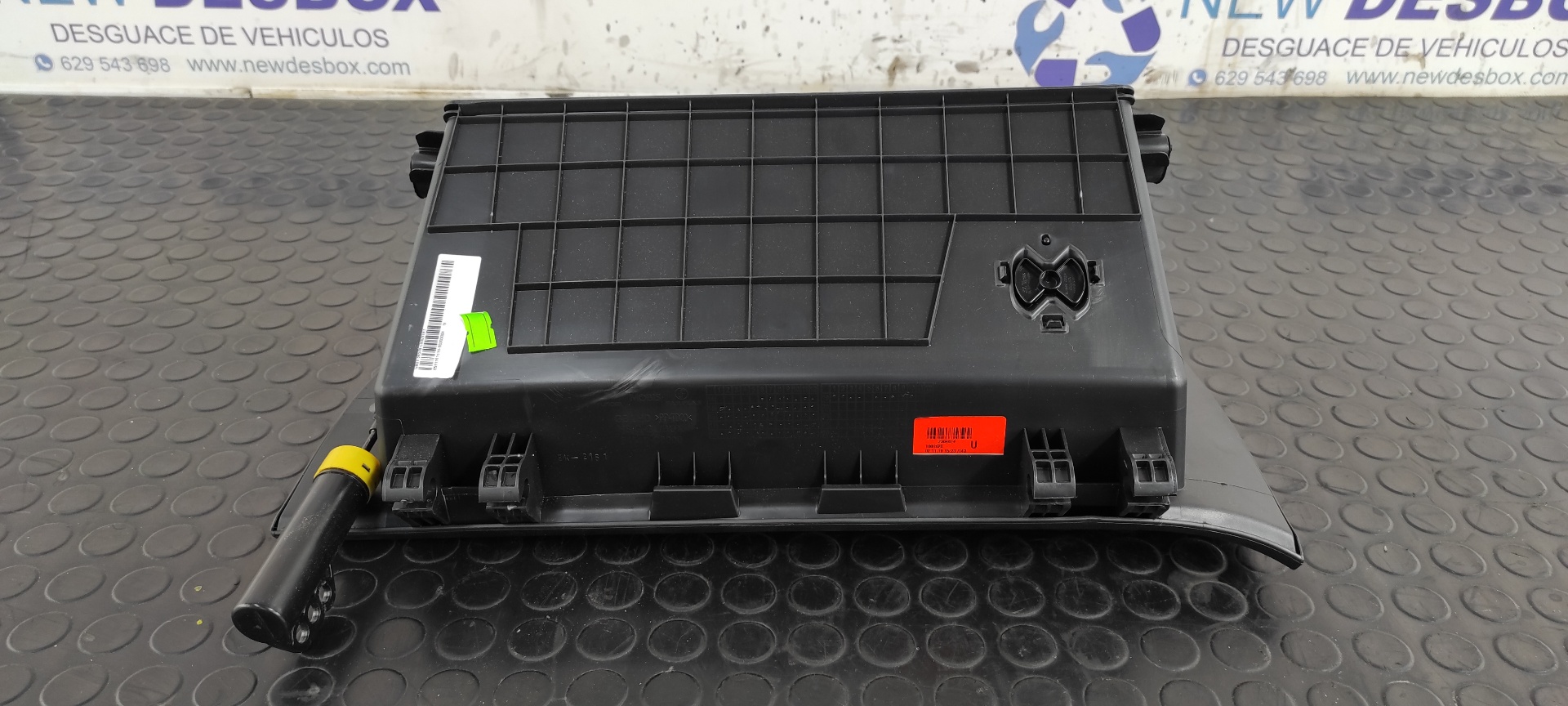 GUANTERA HYUNDAI I20 ACTIVE - vista 3