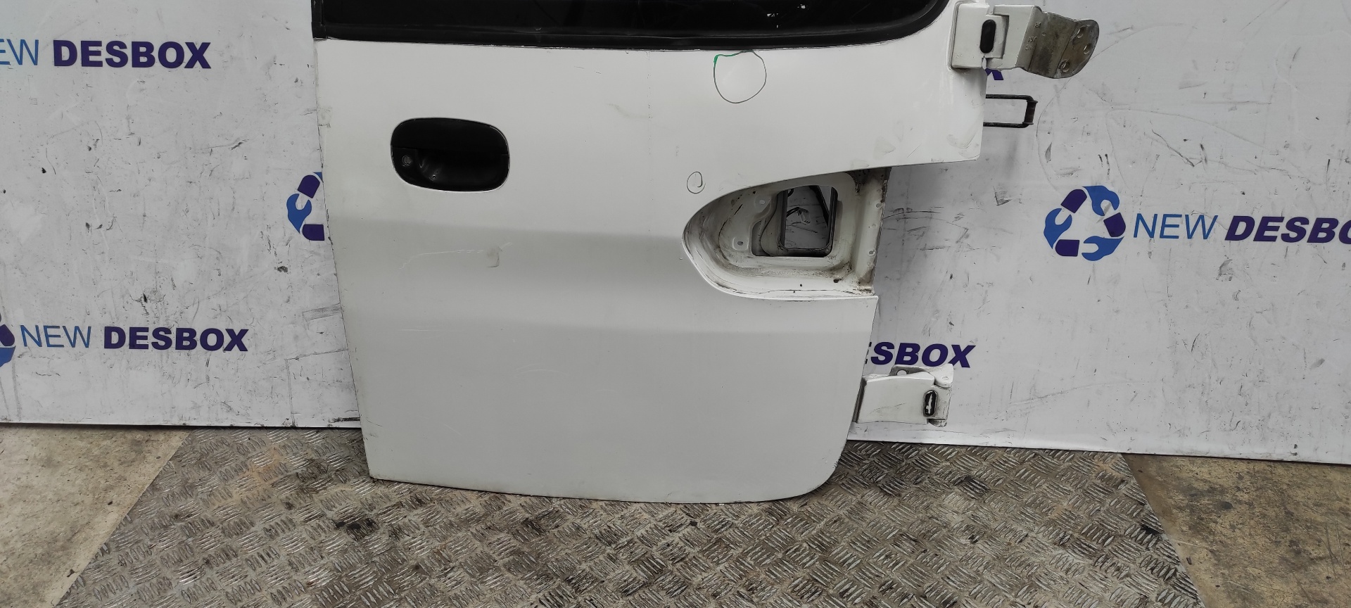 PUERTA TRASERA DERECHA HYUNDAI H 1 - vista 2