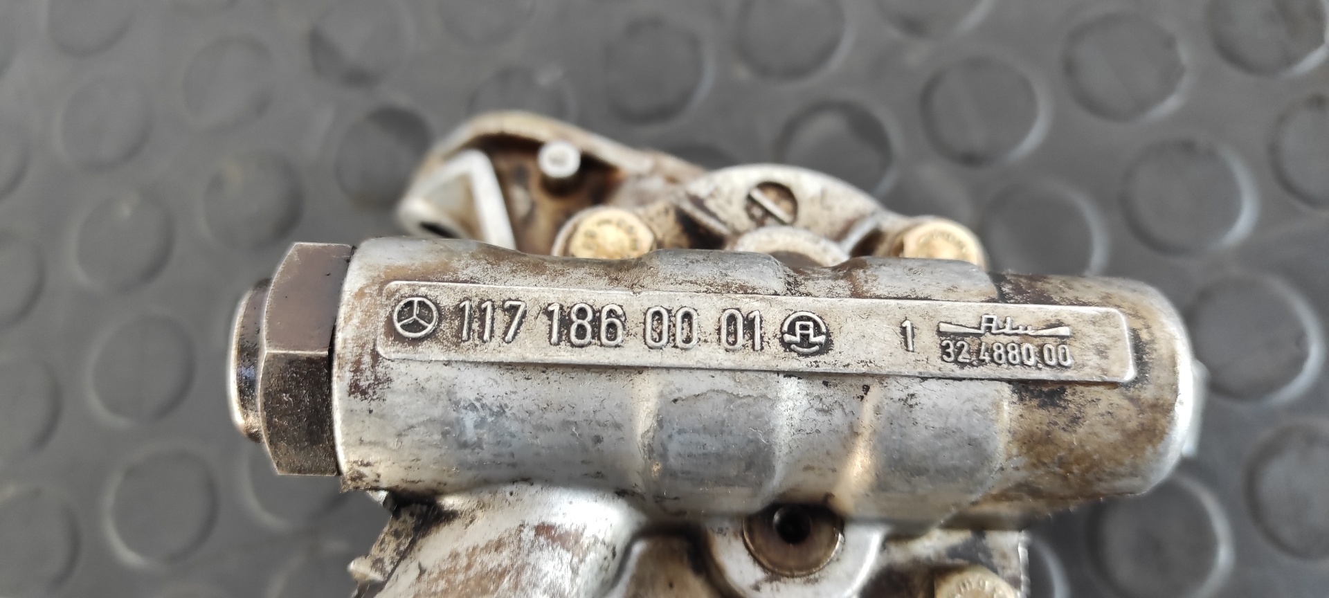 BOMBA ACEITE MERCEDES-BENZ CLASE S (W126) BERLINA+COUPE - vista 9