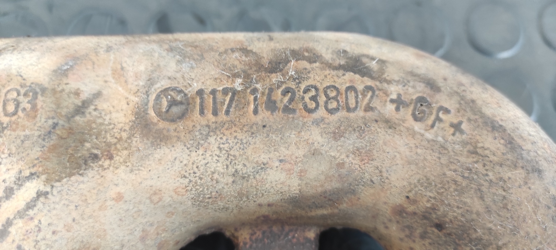 COLECTOR ESCAPE MERCEDES-BENZ CLASE S (W126) BERLINA+COUPE - vista 2