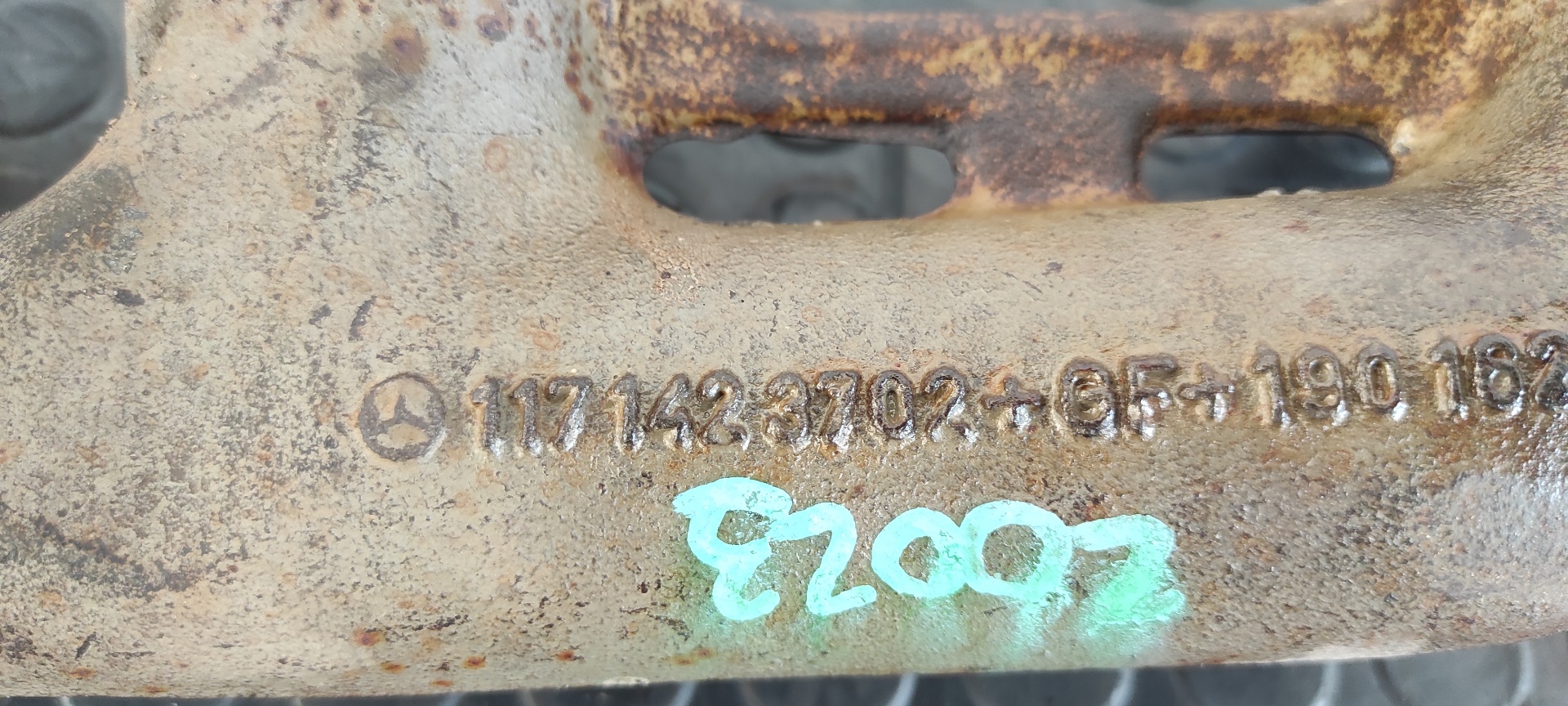 COLECTOR ESCAPE MERCEDES-BENZ CLASE S (W126) BERLINA+COUPE - vista 3