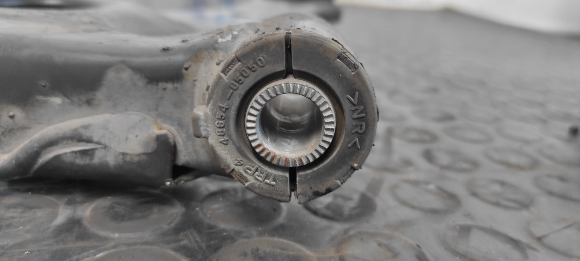 BRAZO DERECHO INFERIOR DELANTERO TOYOTA COROLLA VERSO (R1) - vista 7