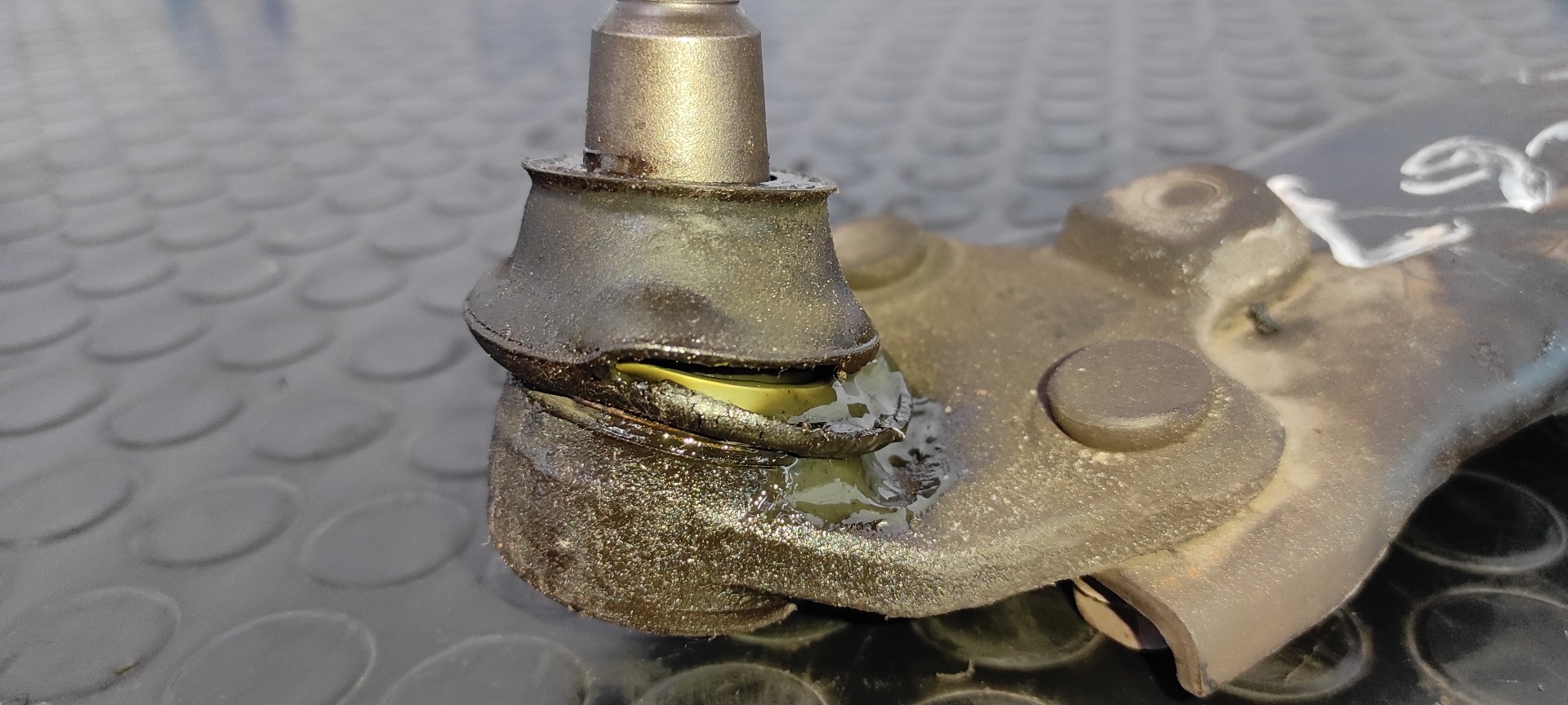 BRAZO IZQUIERDO INFERIOR DELANTERO TOYOTA COROLLA VERSO (R1) - vista 5