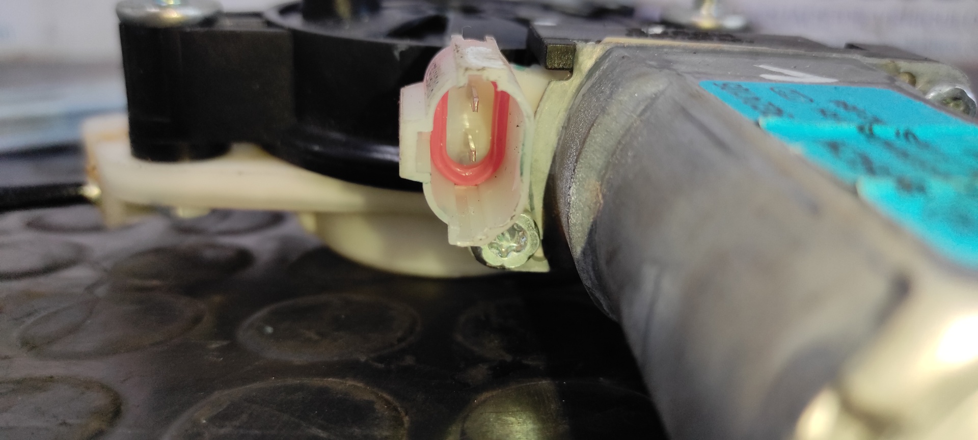 ELEVALUNAS TRASERO DERECHO HYUNDAI I20 ACTIVE - vista 3