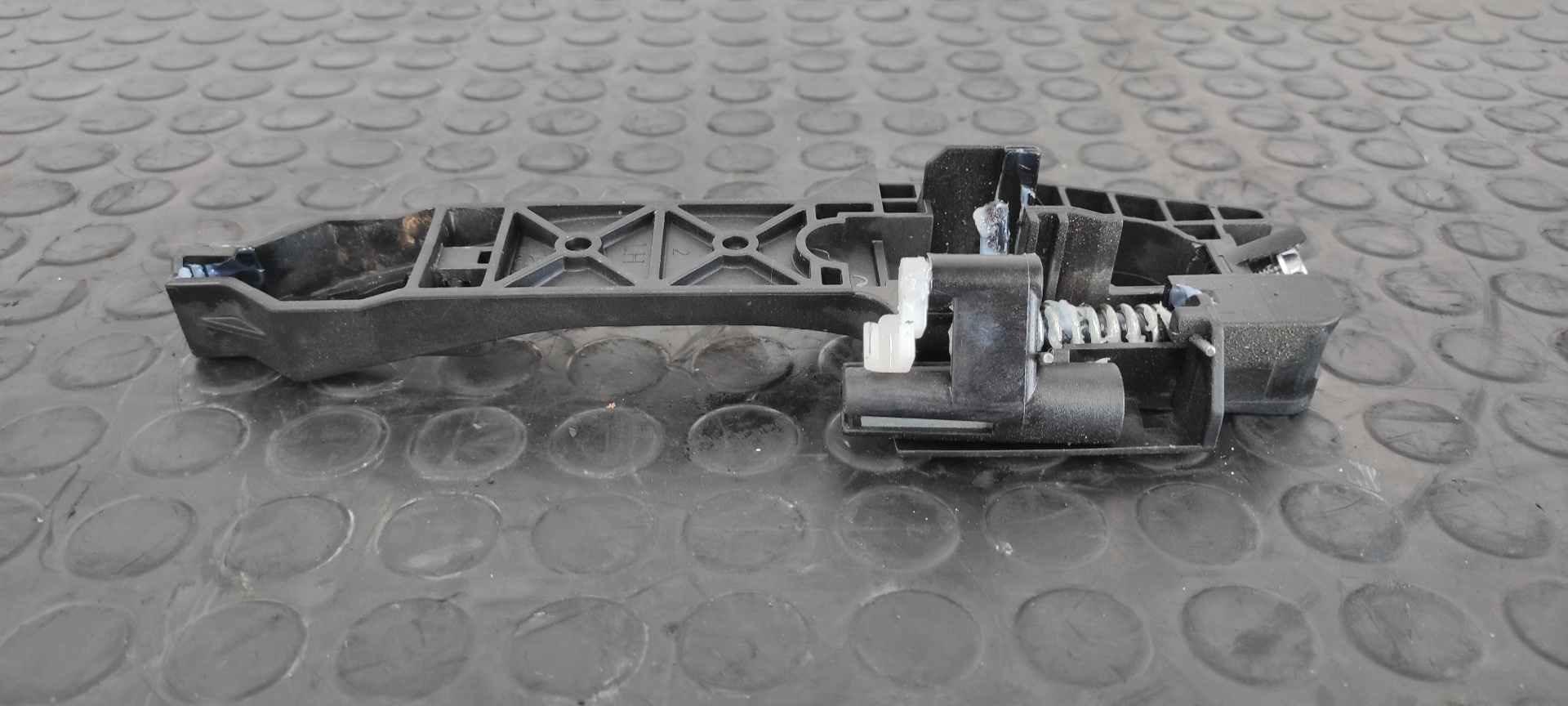 MANETA DELANTERA IZQUIERDA HYUNDAI I20 ACTIVE - vista 5