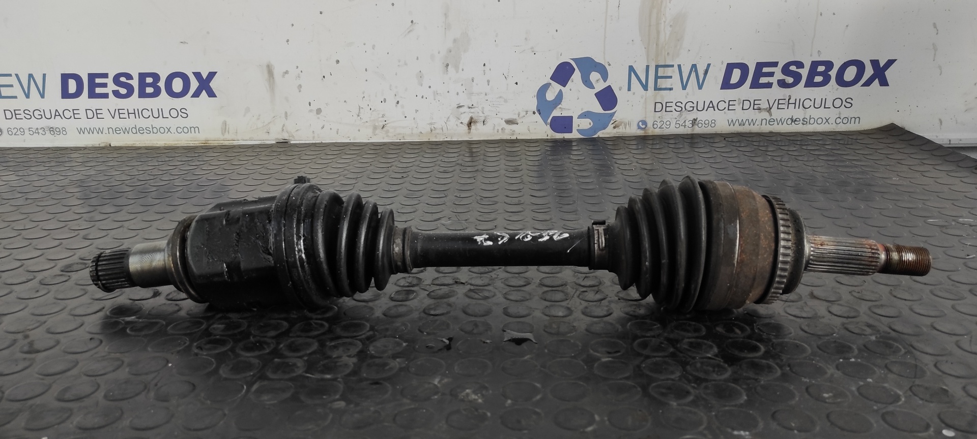 TRANSMISION DELANTERA IZQUIERDA TOYOTA COROLLA VERSO (R1)