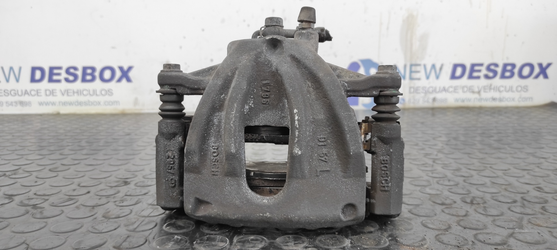 PINZA DE FRENO DELANTERA IZQUIERDA TOYOTA COROLLA VERSO (R1)