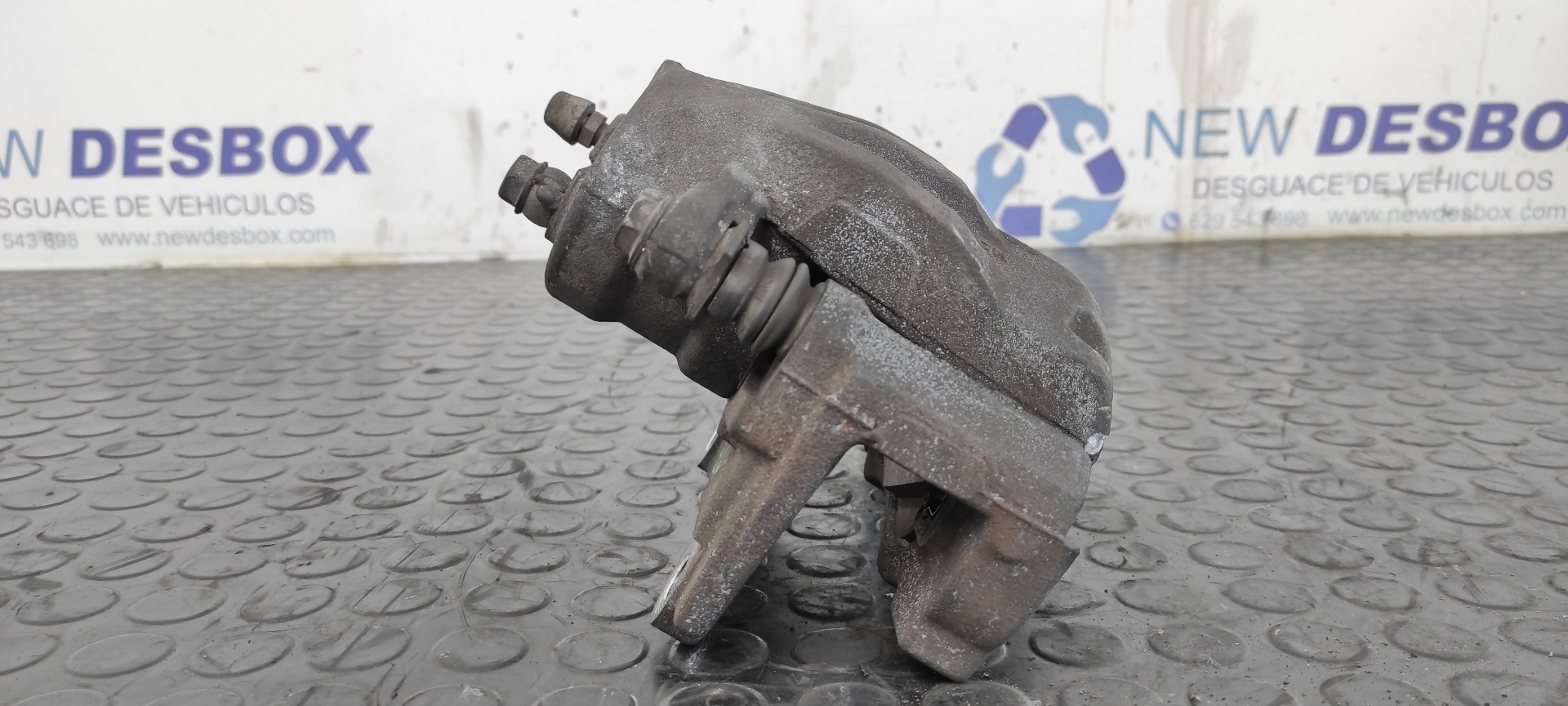 PINZA DE FRENO DELANTERA IZQUIERDA TOYOTA COROLLA VERSO (R1) - vista 4