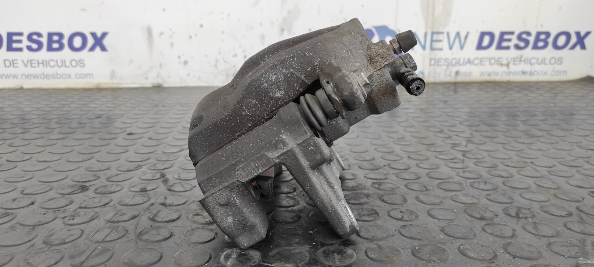 PINZA DE FRENO DELANTERA IZQUIERDA TOYOTA COROLLA VERSO (R1) - vista 3