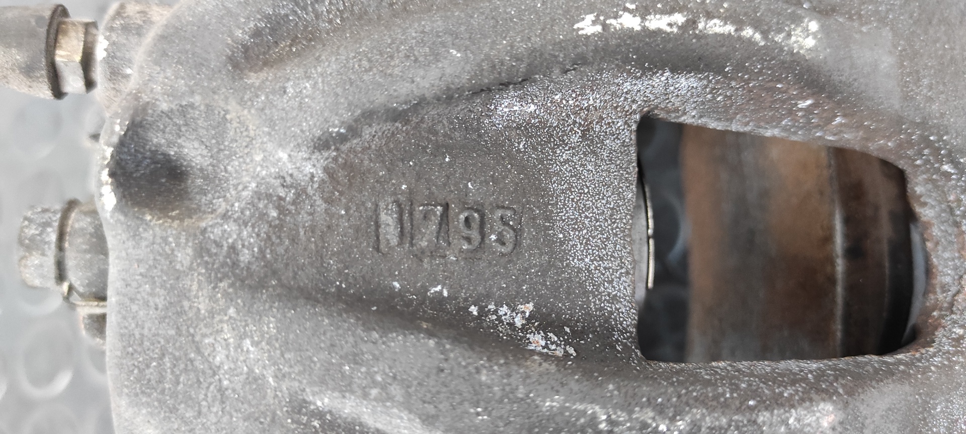 PINZA DE FRENO DELANTERA IZQUIERDA TOYOTA COROLLA VERSO (R1) - vista 6