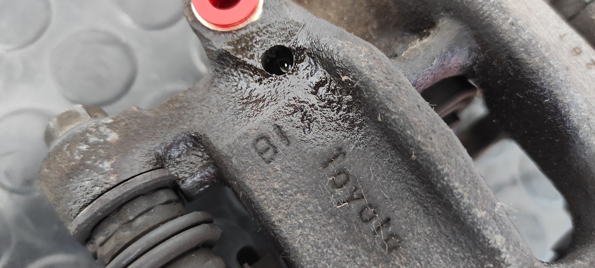 PINZA DE FRENO TRASERA IZQUIERDA TOYOTA COROLLA (E12) - vista 4