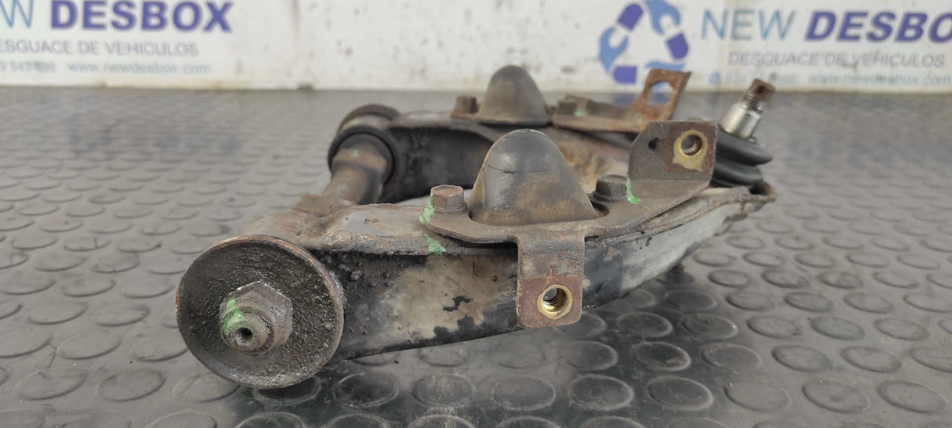 BRAZO DERECHO SUPERIOR DELANTERO MITSUBISHI MONTERO (V20/V40) - vista 2