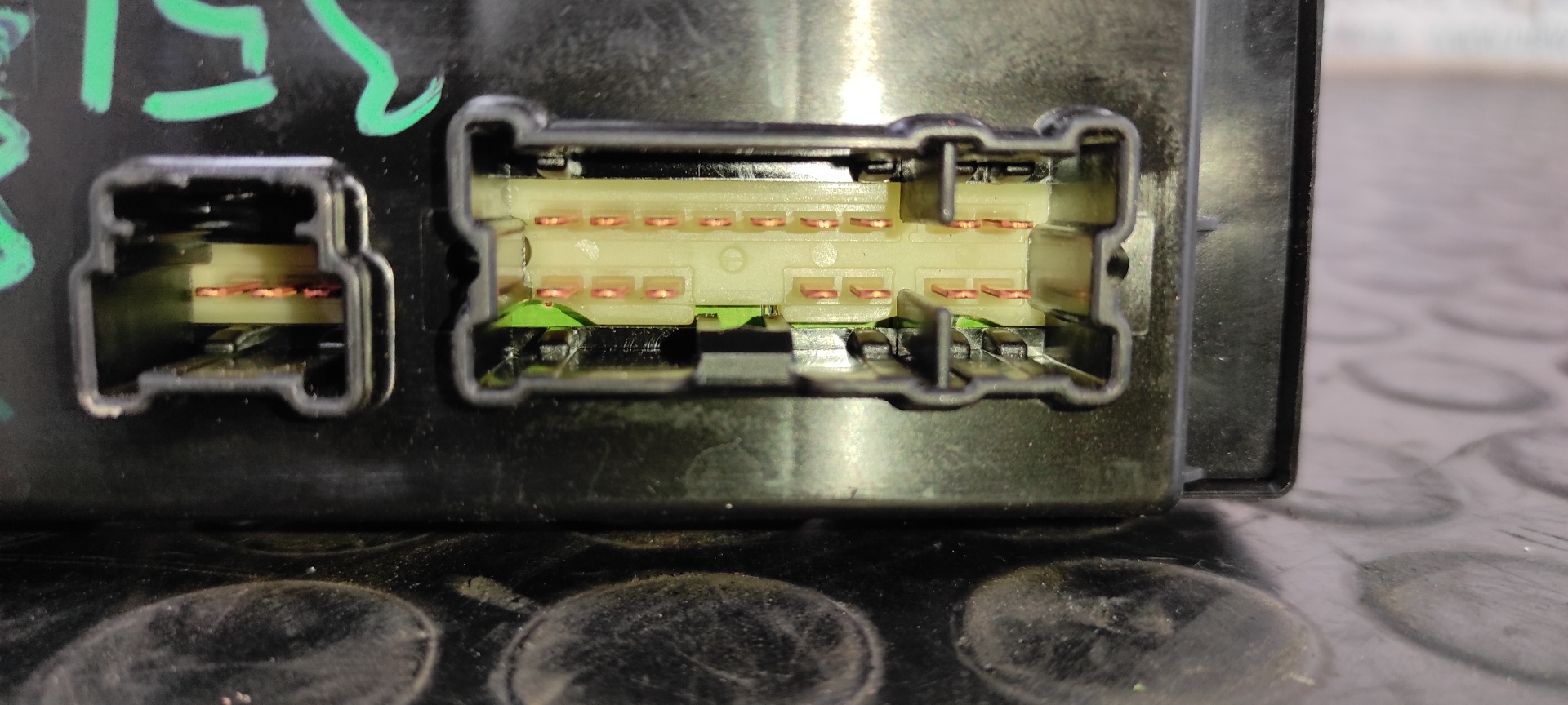 MANDO ELEVALUNAS DELANTERO IZQUIERDO NISSAN QASHQAI (J11) - vista 2