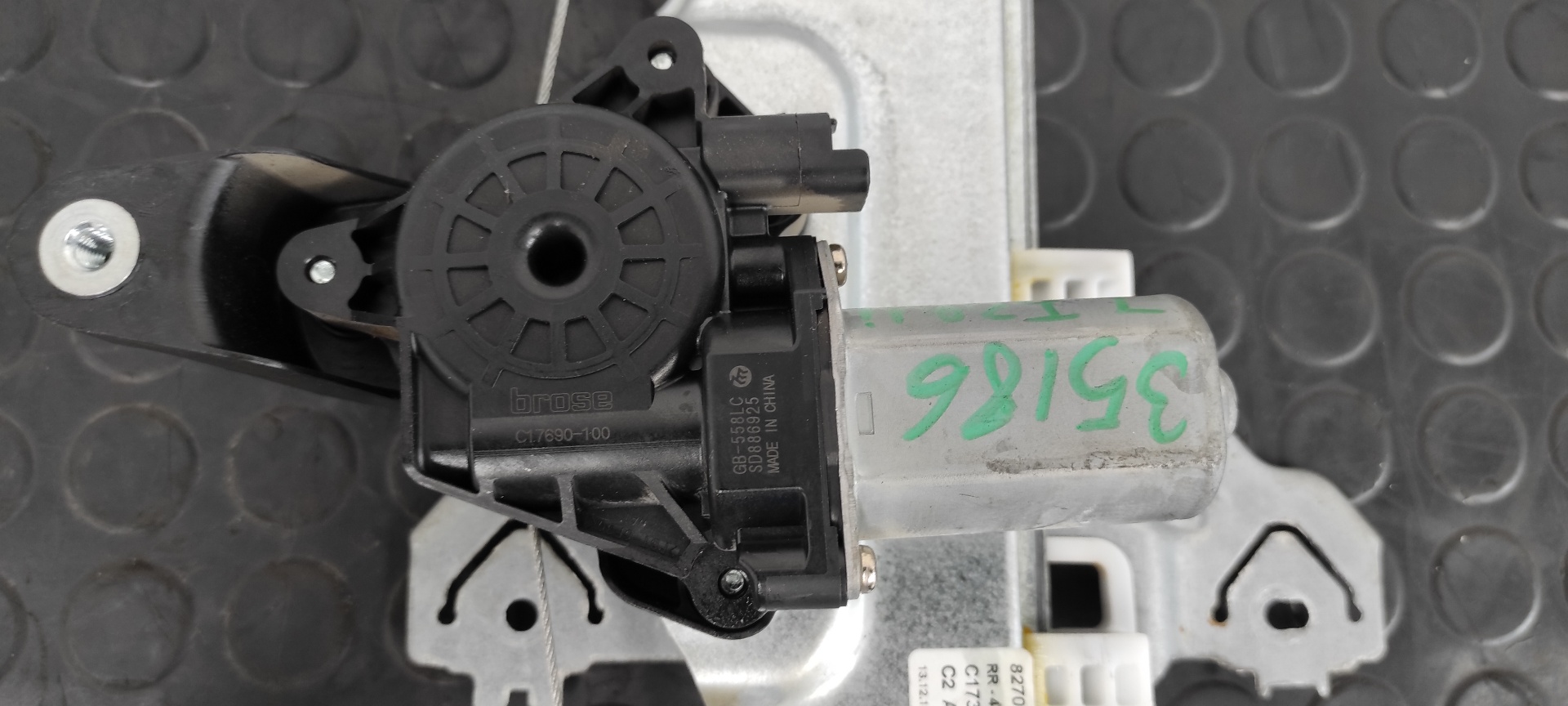 ELEVALUNAS TRASERO IZQUIERDO NISSAN QASHQAI (J11) - vista 2