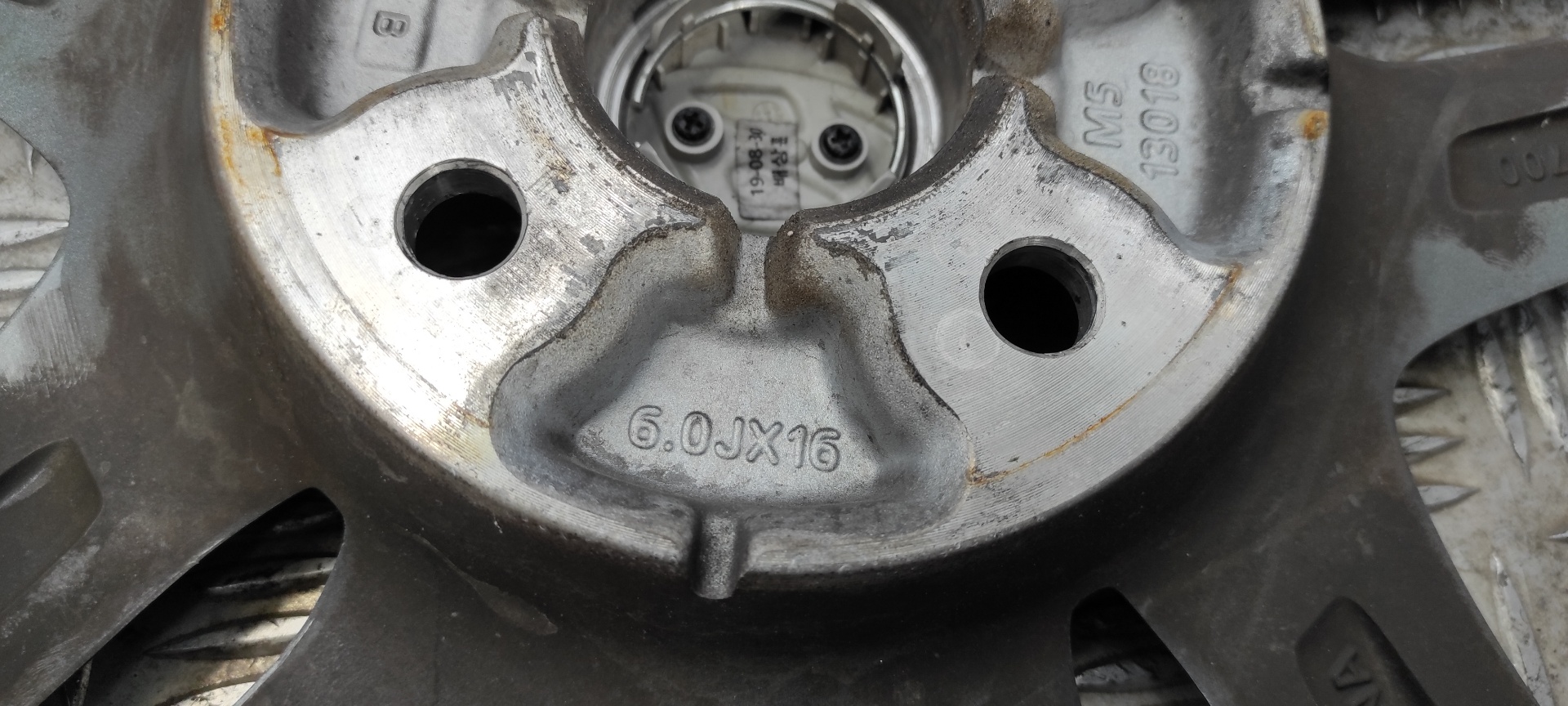 LLANTA HYUNDAI I20 ACTIVE - vista 2