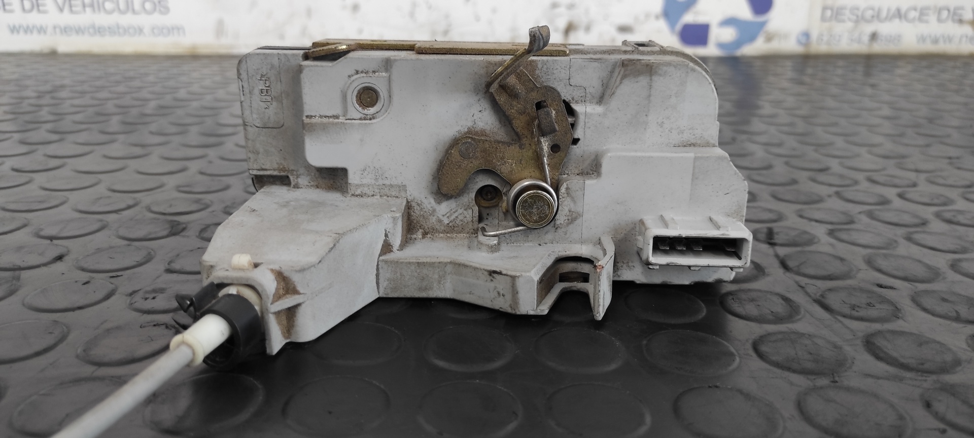 CERRADURA PUERTA TRASERA DERECHA PEUGEOT 307 BREAK / SW (S1) - vista 2