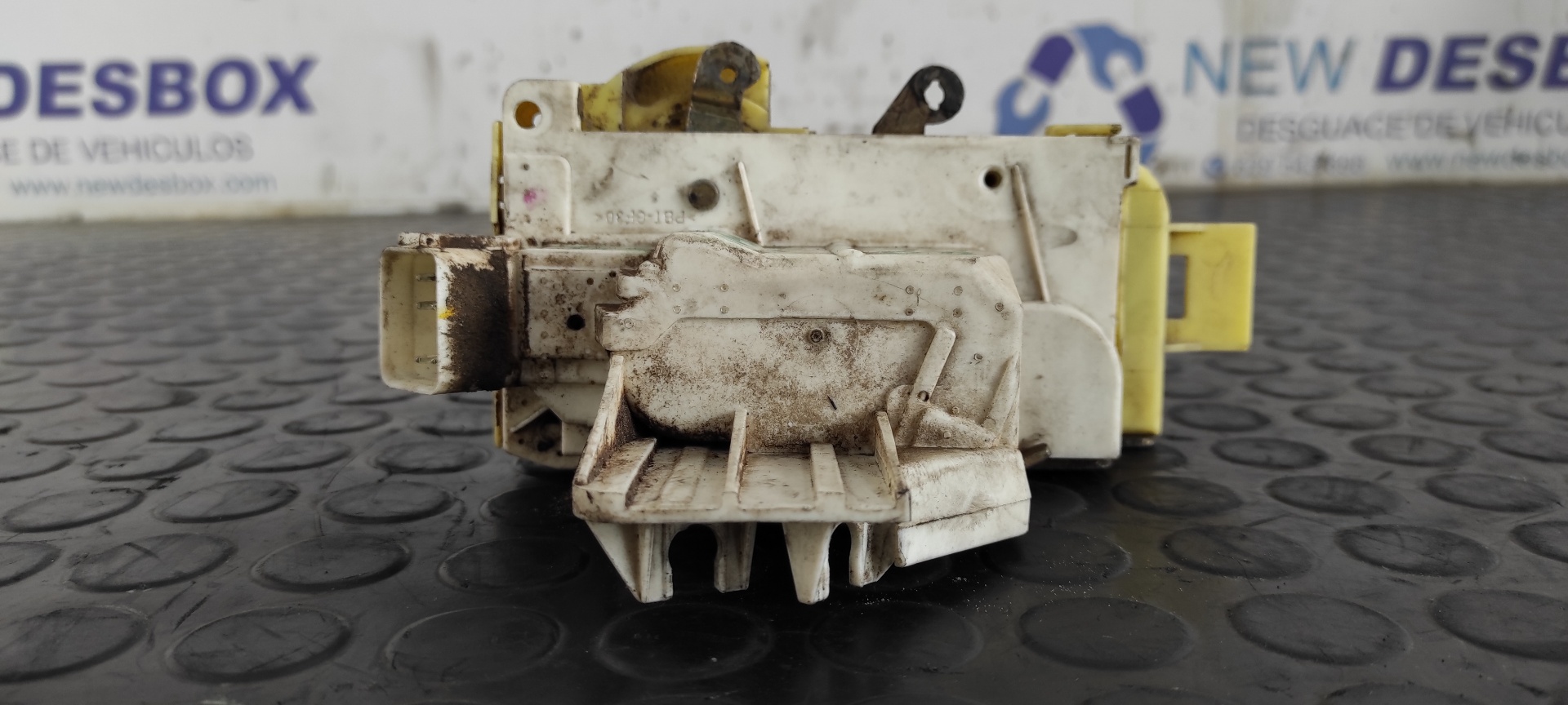 CERRADURA PUERTA DELANTERA DERECHA FORD FOCUS BERLINA (CAK) - vista 7